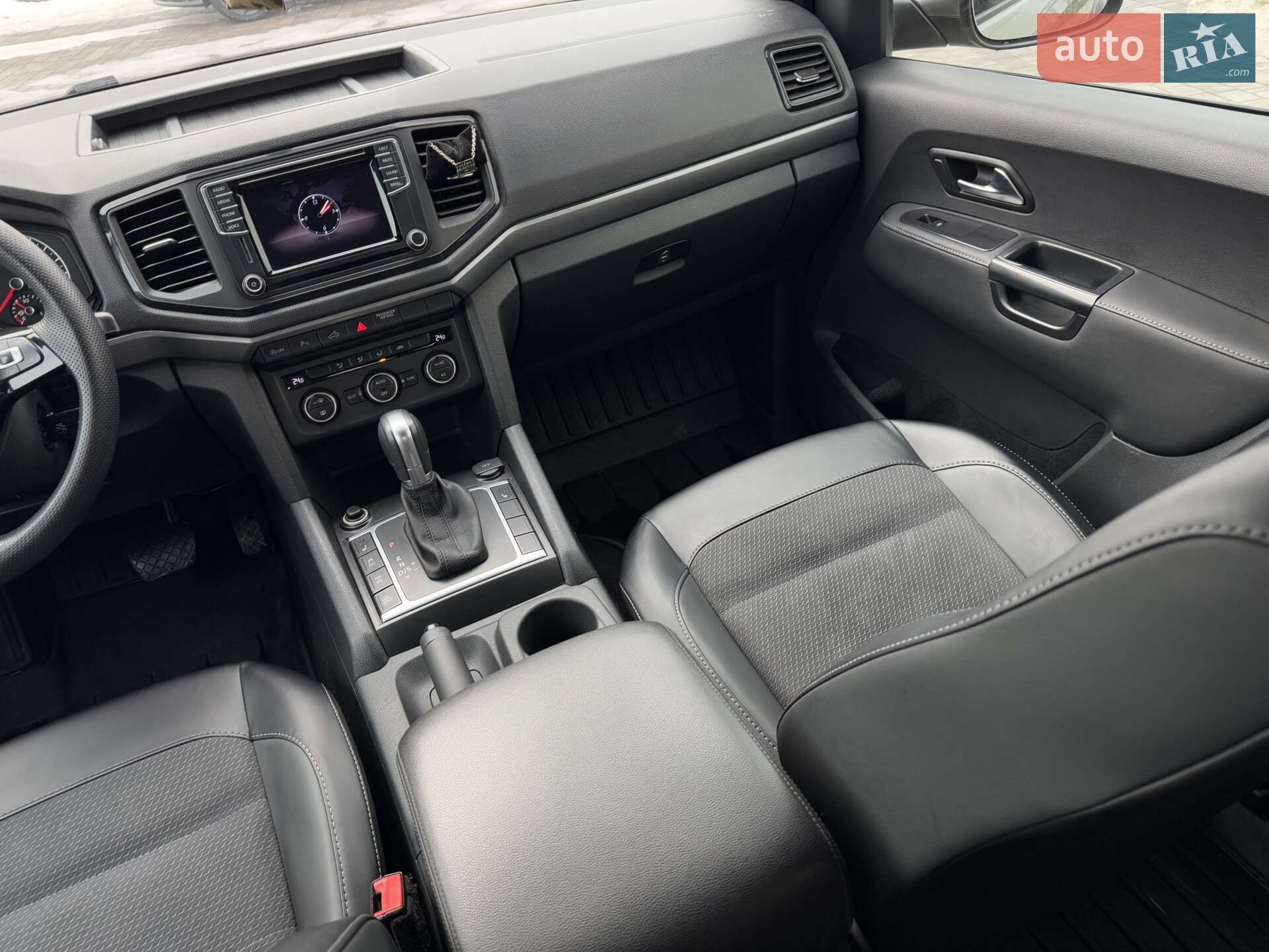 Volkswagen Amarok 2017 VIN WV1ZZZ2HZHH021799 фото оголошення 25 з 39