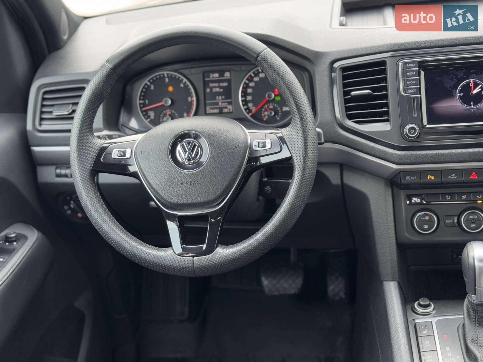 Volkswagen Amarok 2017 VIN WV1ZZZ2HZHH021799 фото оголошення 29 з 39