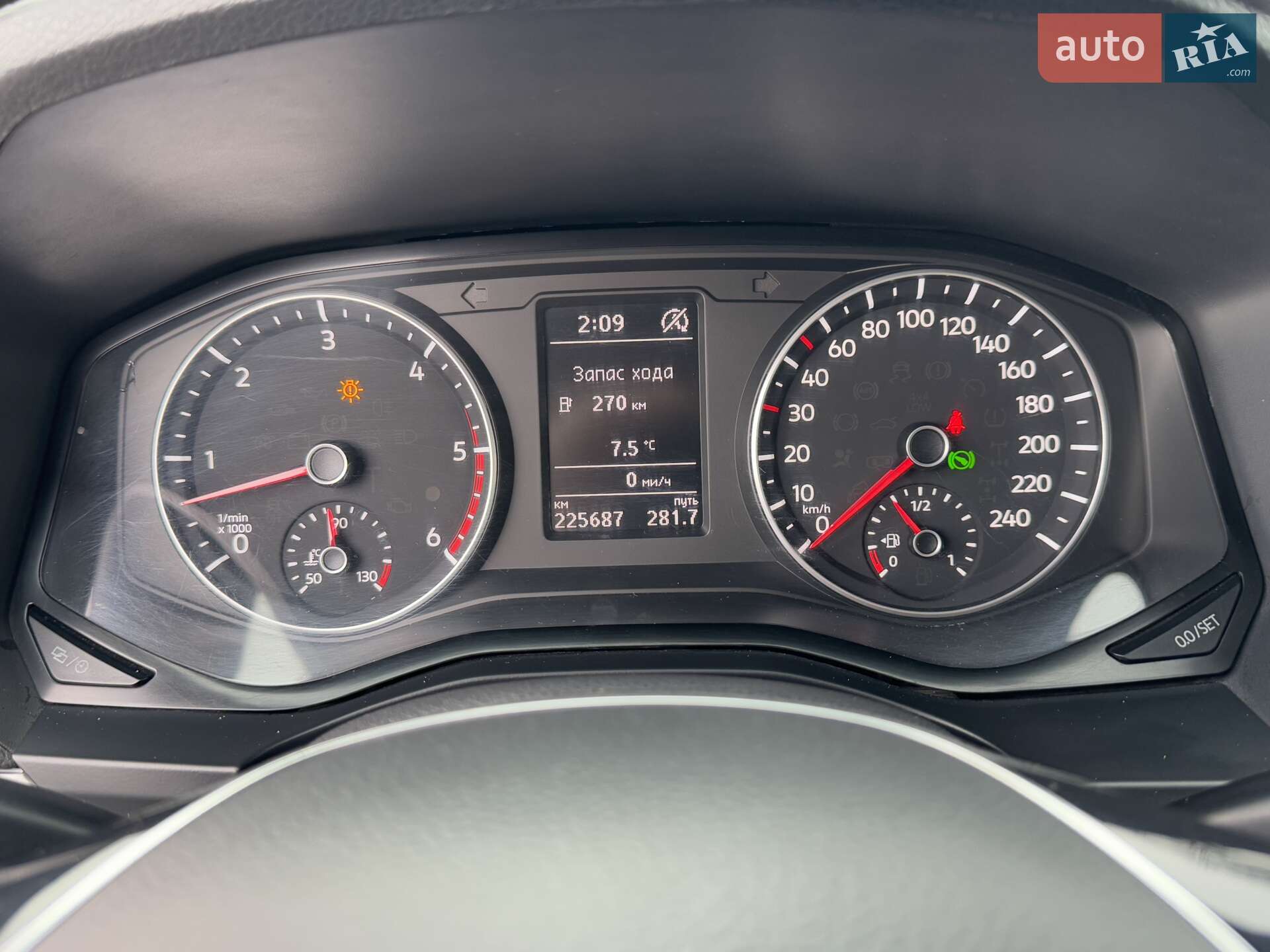 Volkswagen Amarok 2017 VIN WV1ZZZ2HZHH021799 фото оголошення 31 з 39