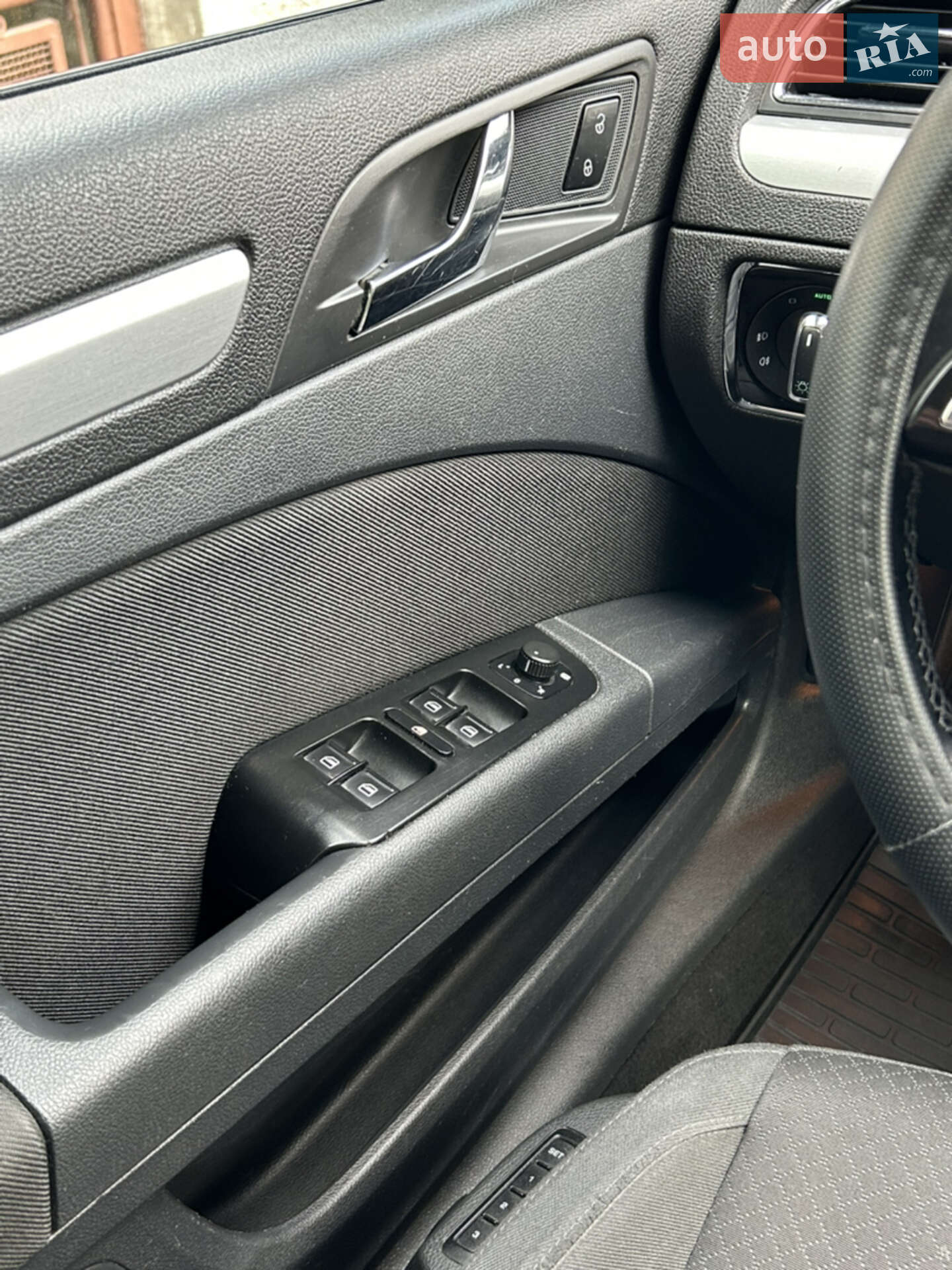 Skoda Superb 2013 VIN TMBJJ73T0E9006478 фото оголошення 11 з 15