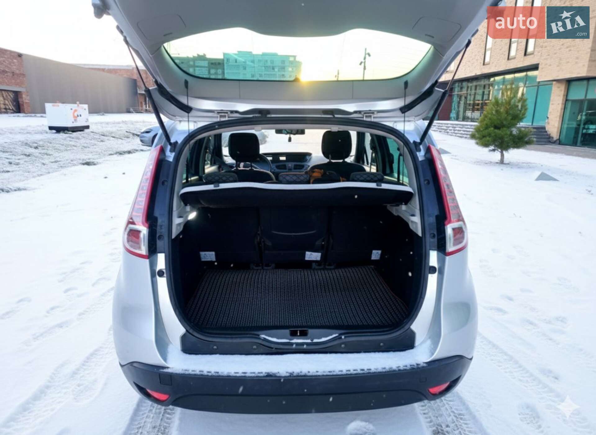 Renault Scenic 2011 VIN VF1JZ3G0D45108355 фото оголошення 8 з 13