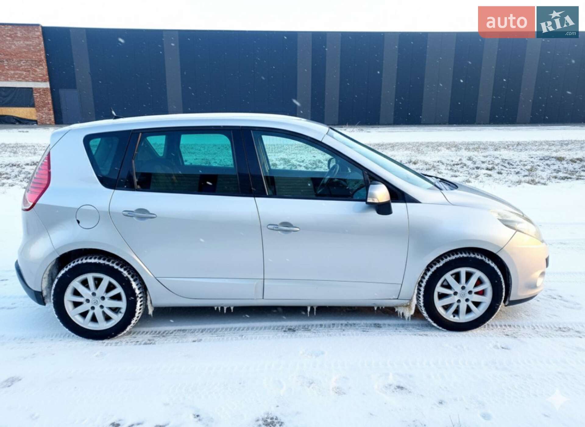 Renault Scenic 2011 VIN VF1JZ3G0D45108355 фото оголошення 2 з 13