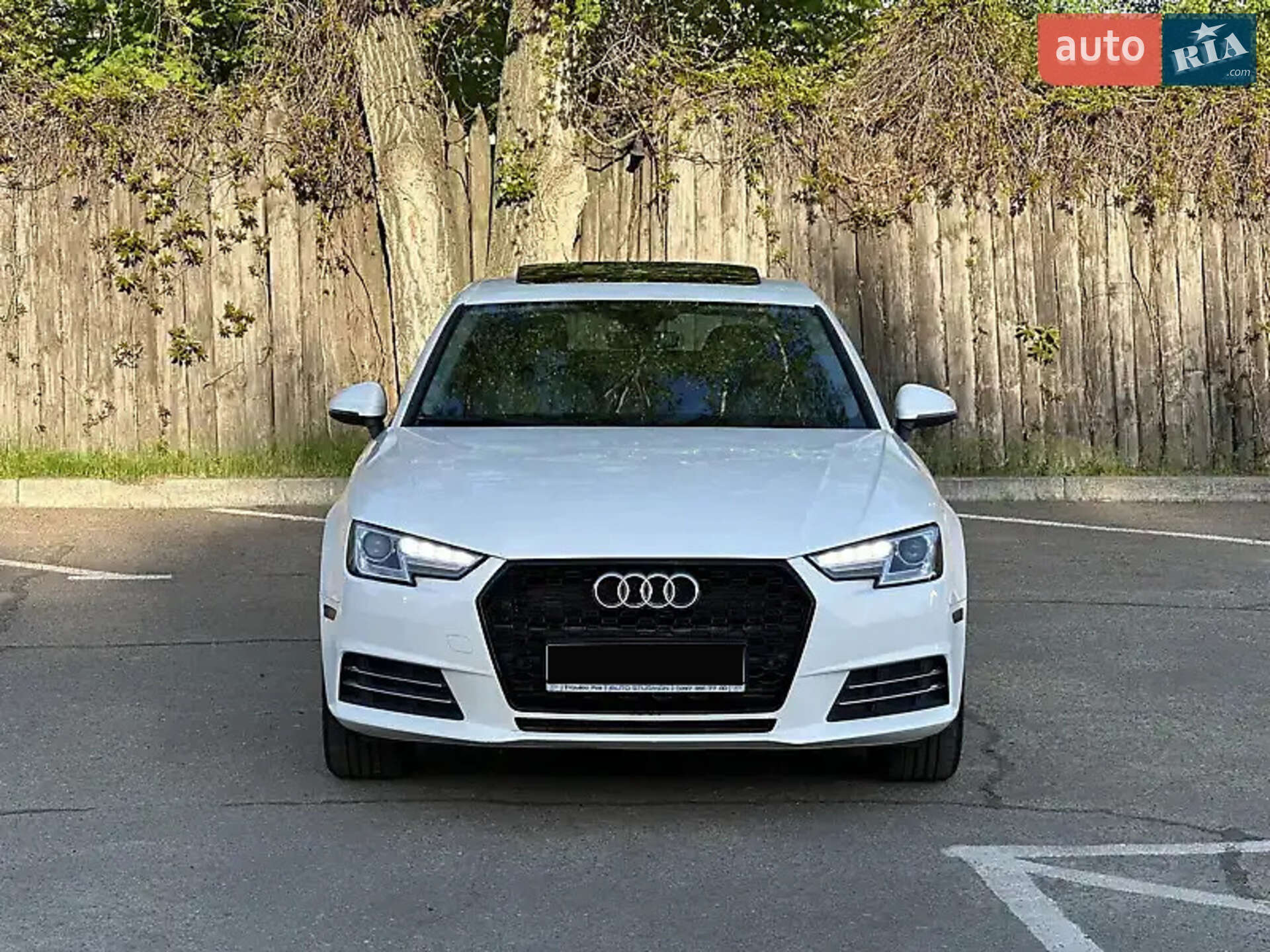 Audi A4 2017 VIN WAUGNAF41HN057657 фото оголошення 11 з 24