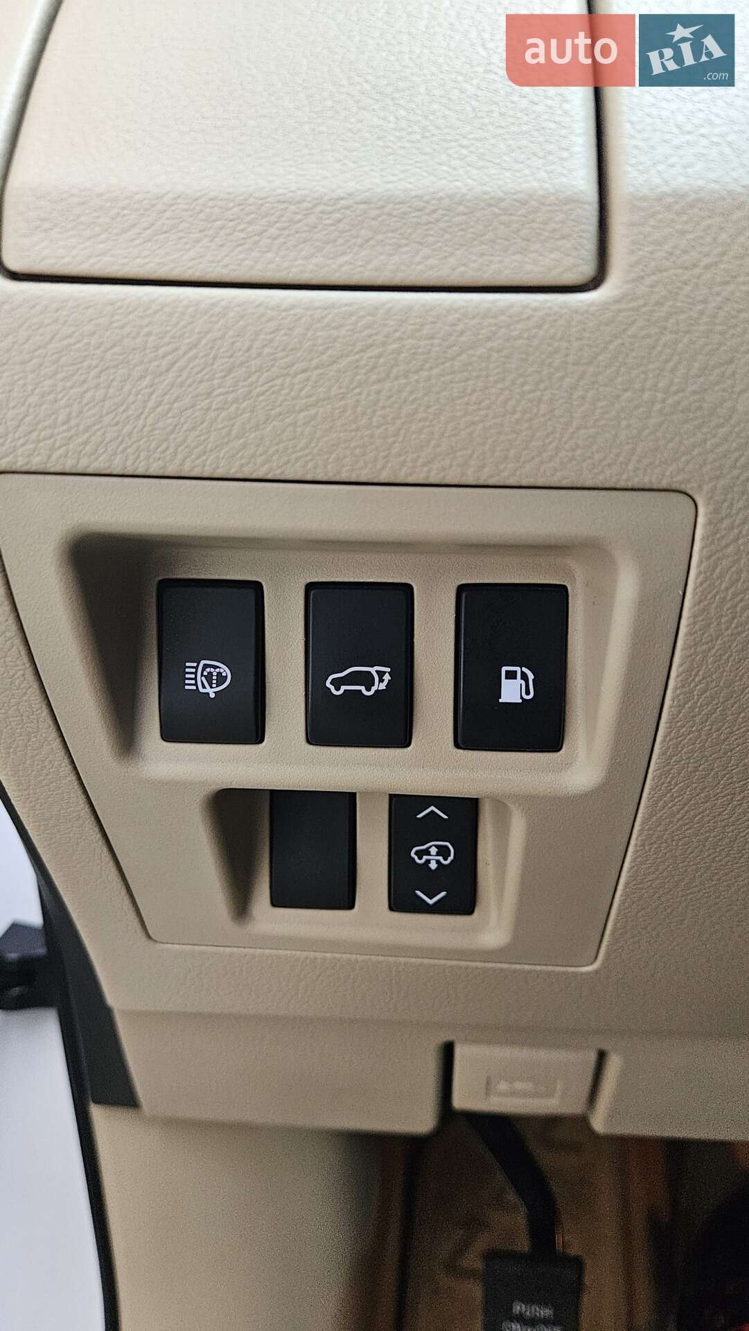 Lexus RX 2011 VIN JTJBK11A302444832 фото оголошення 7 з 33