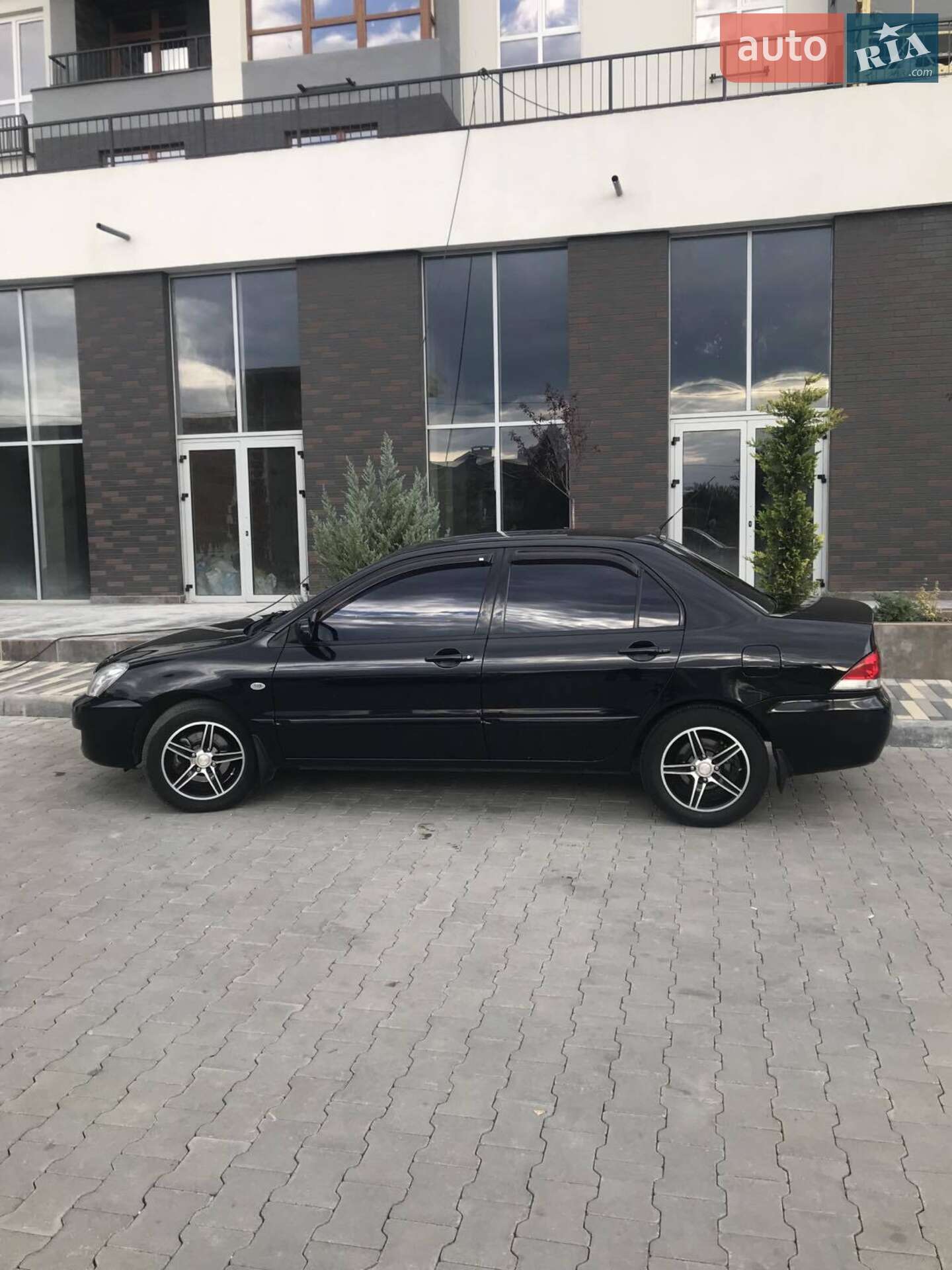 Mitsubishi Lancer 2008 VIN JMBSNCS3A8U002972 фото оголошення 2 з 15