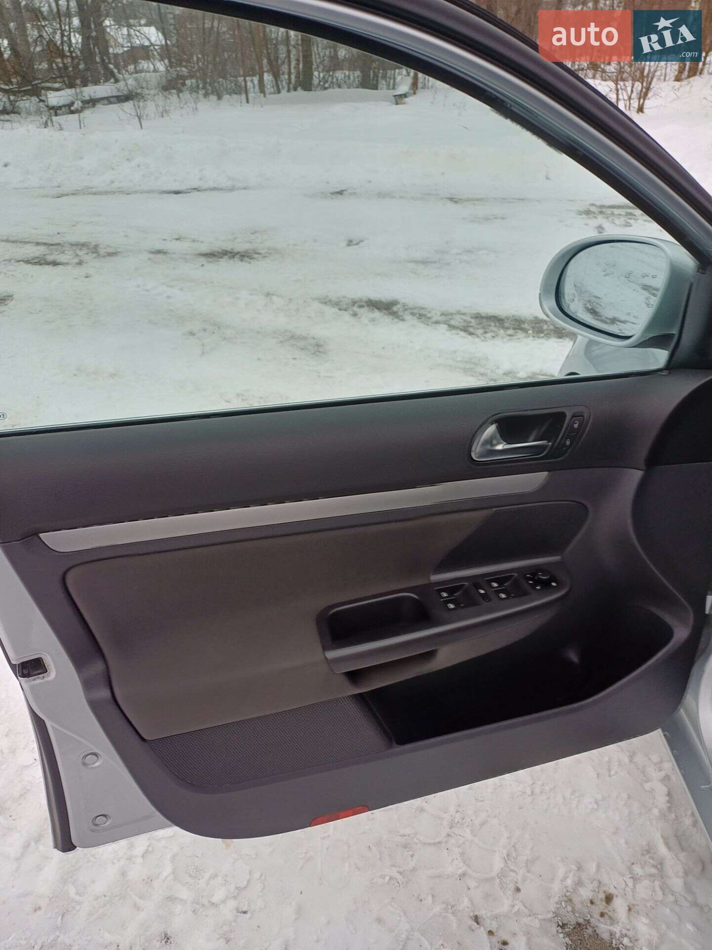 Volkswagen Golf 2009 VIN WVWZZZ1KZ9M332507 фото оголошення 8 з 23