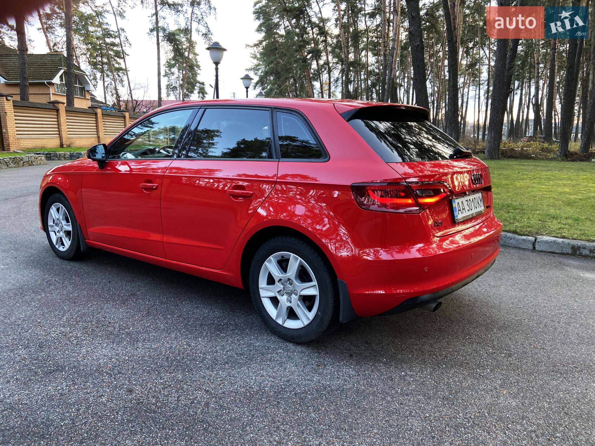 Audi A3 2016 VIN WAUZZZ8V5GA106253 фото оголошення 13 з 27