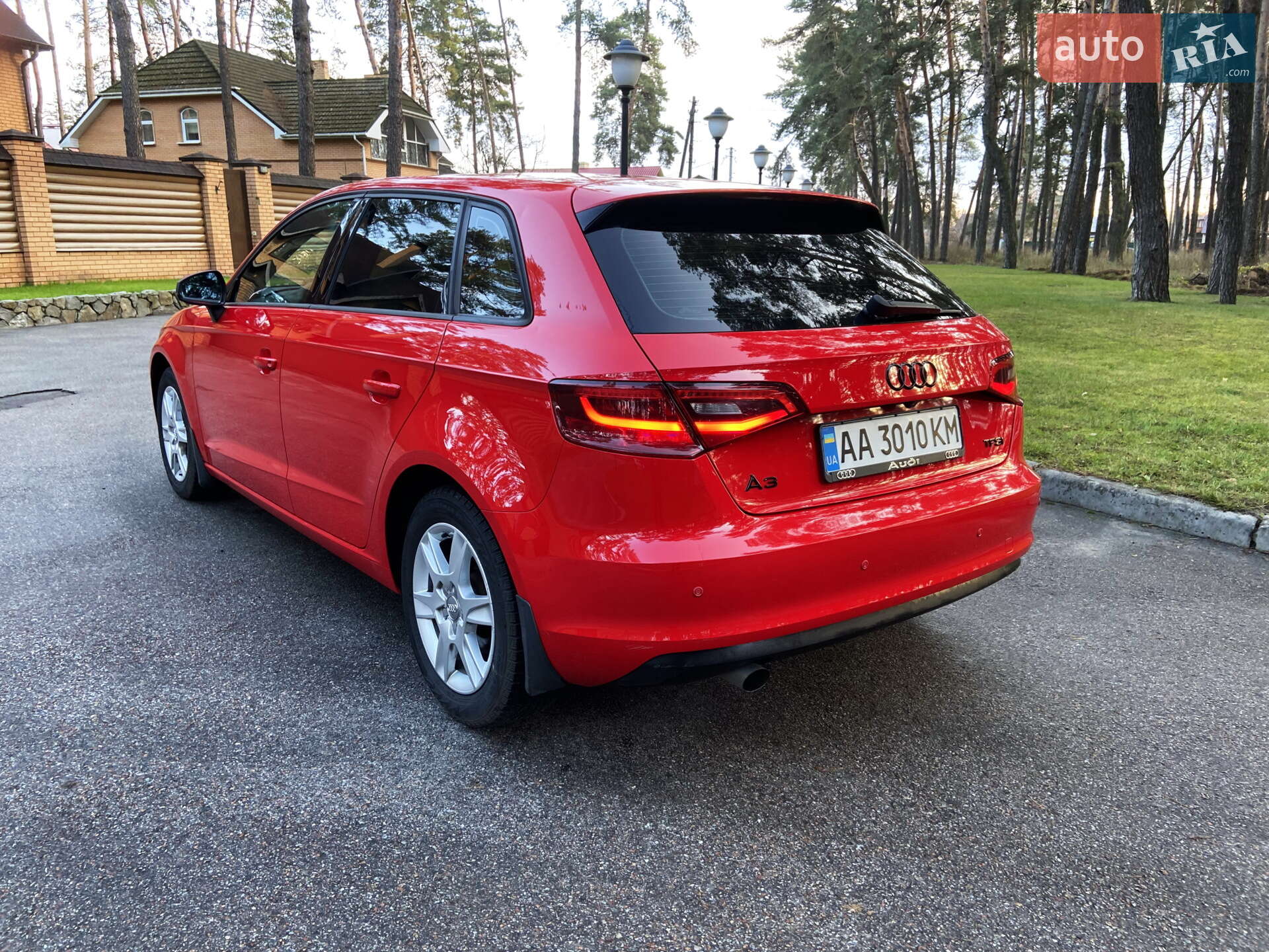 Audi A3 2016 VIN WAUZZZ8V5GA106253 фото оголошення 14 з 27