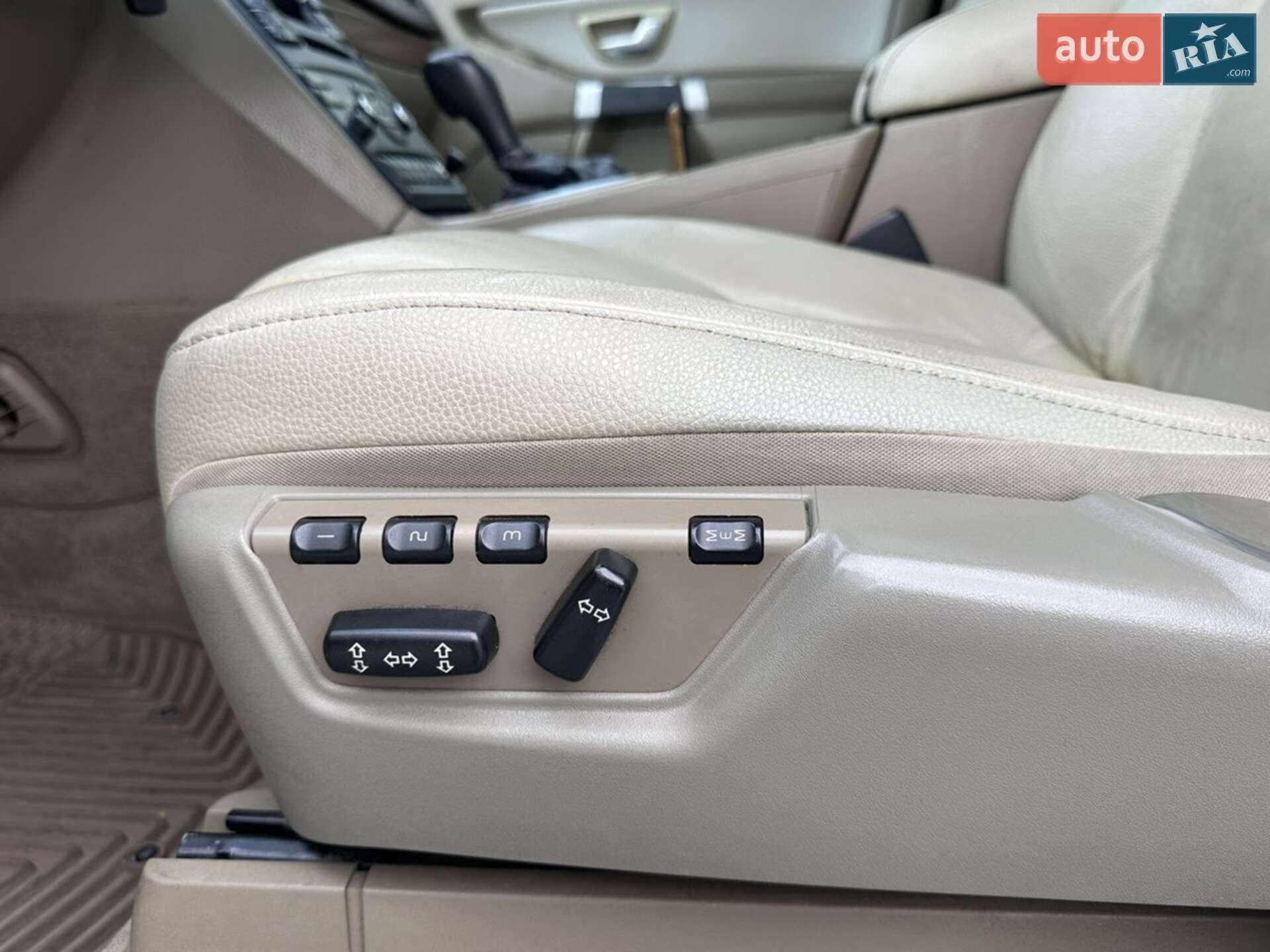 Volvo XC90 2010 VIN YV4952CY6B1582041 фото оголошення 2 з 8