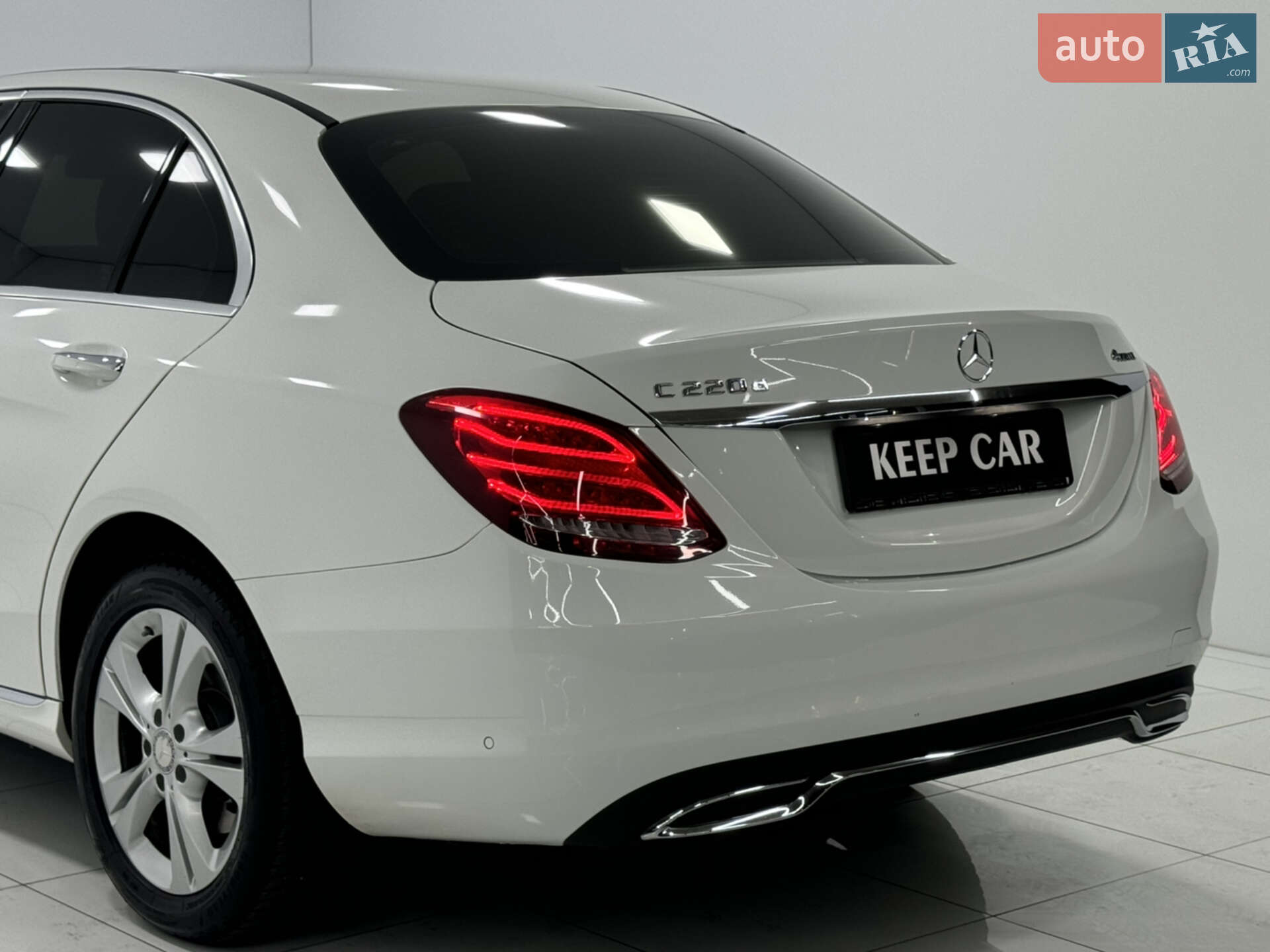 Mercedes-Benz C-Class 2016 VIN WDDWF0FB2GF399105 фото оголошення 16 з 35
