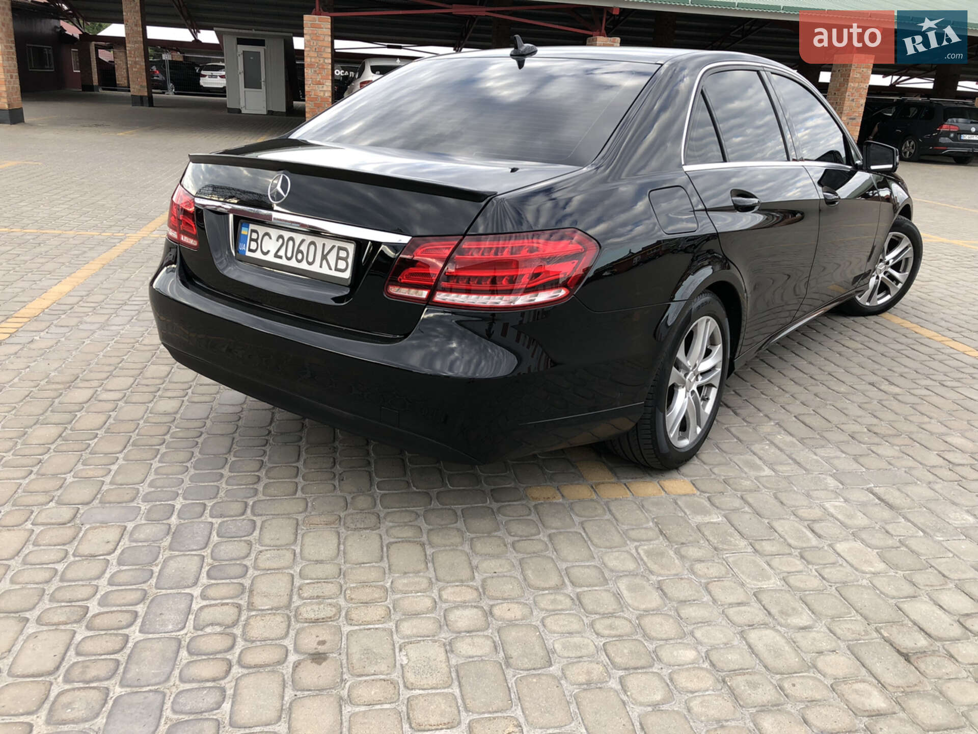 Mercedes-Benz E Class 2014 VIN WDD2120351B117075 фото оголошення 25 з 39