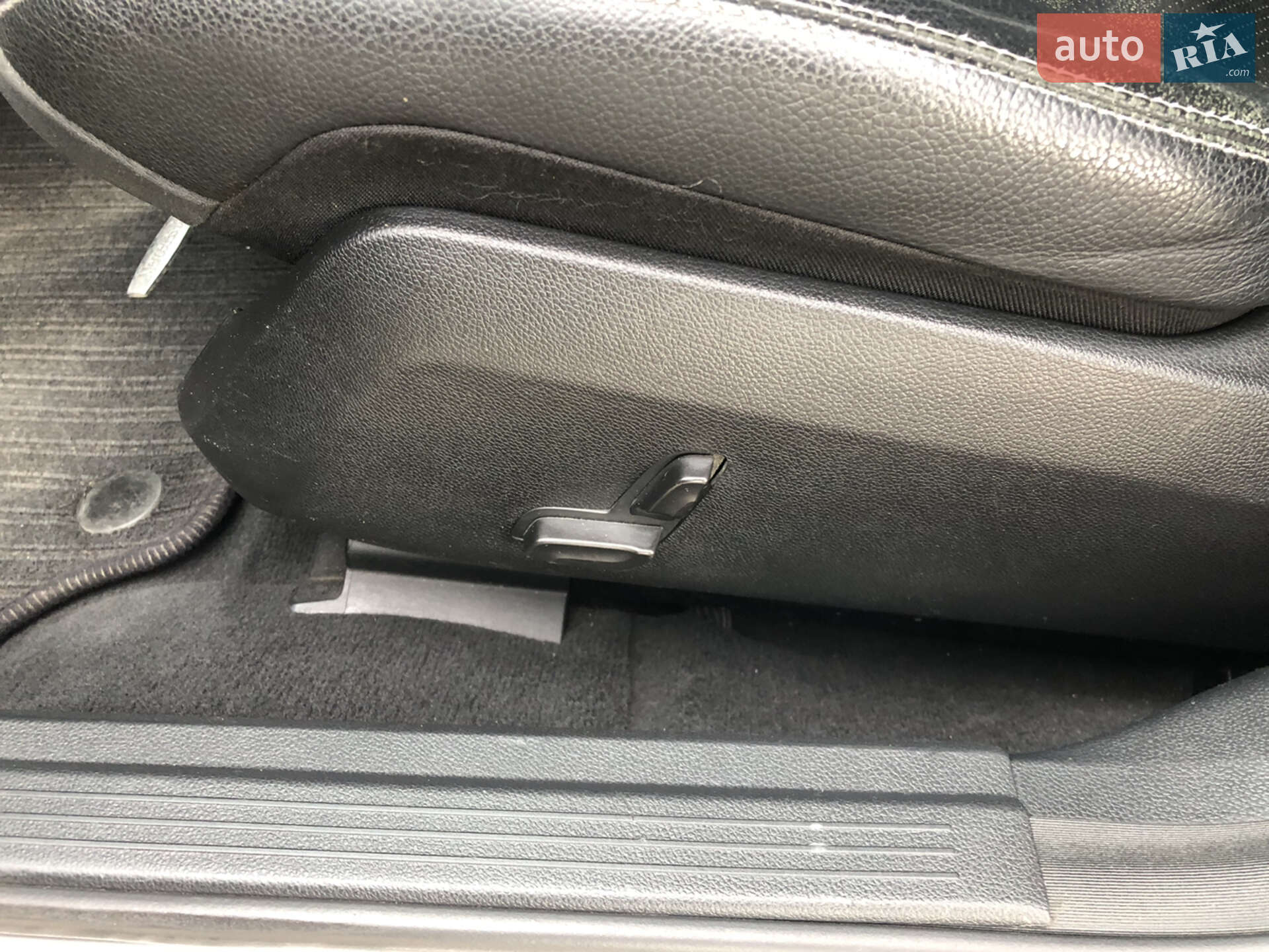 Mercedes-Benz E Class 2014 VIN WDD2120351B117075 фото оголошення 26 з 39