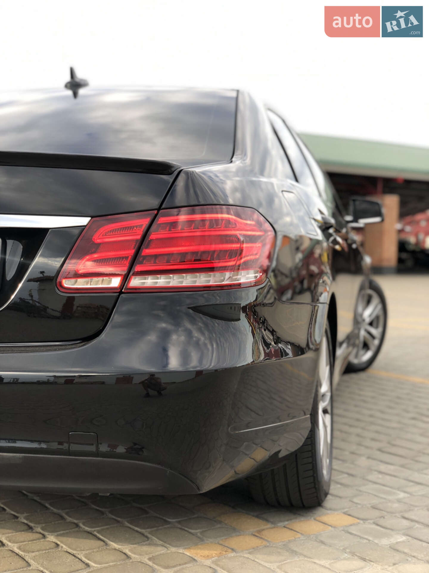 Mercedes-Benz E Class 2014 VIN WDD2120351B117075 фото оголошення 35 з 39