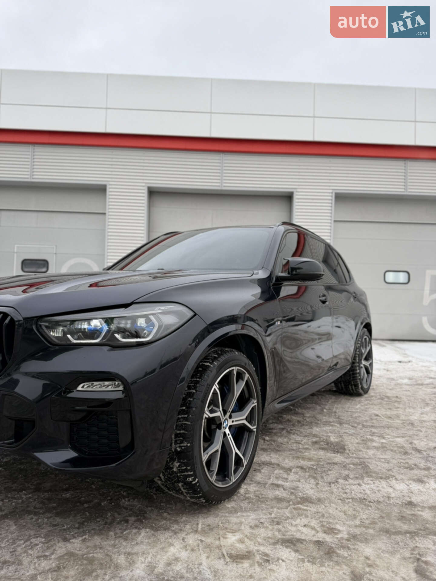 BMW X5 2021 VIN 5UXJU4C01M9G93997 фото оголошення 4 з 38