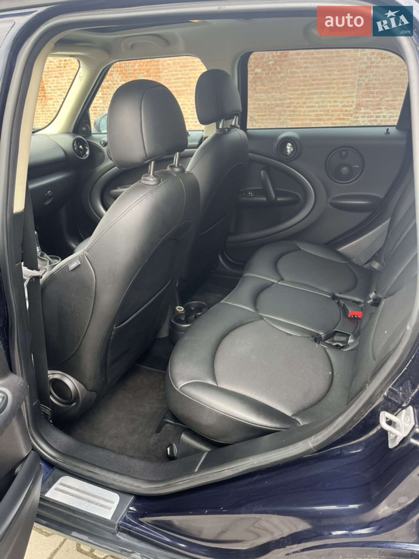 Mini Countryman 2015 VIN WMWZC3C58GWT08481 фото оголошення 7 з 15