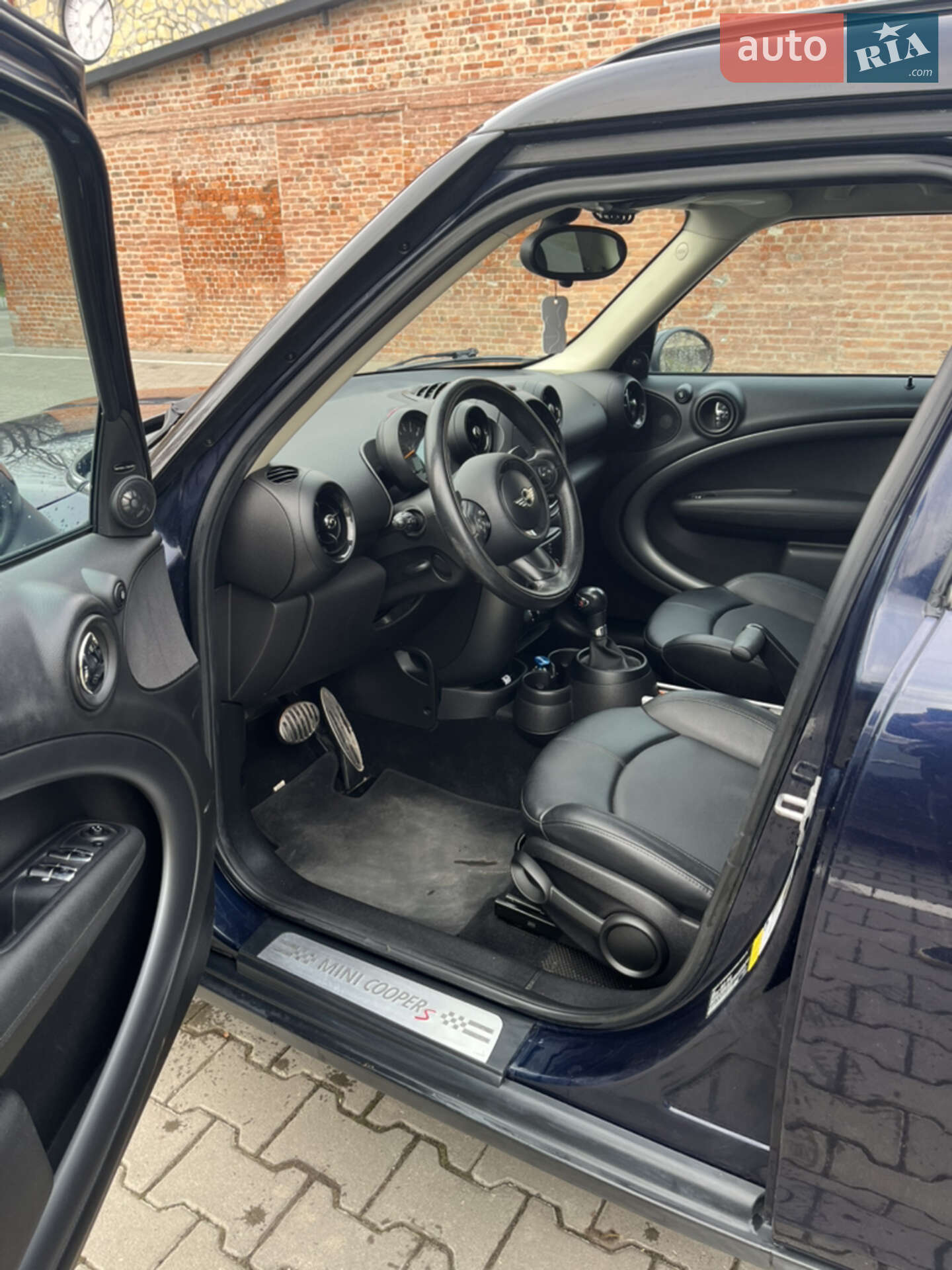 Mini Countryman 2015 VIN WMWZC3C58GWT08481 фото оголошення 6 з 15