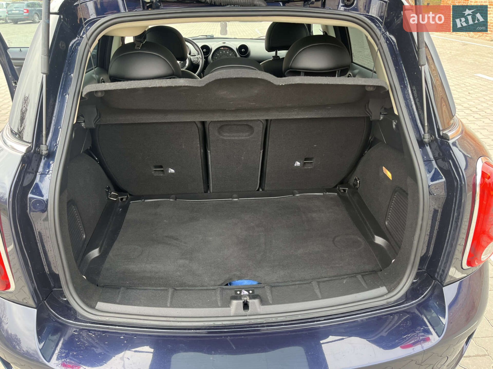 Mini Countryman 2015 VIN WMWZC3C58GWT08481 фото оголошення 11 з 15