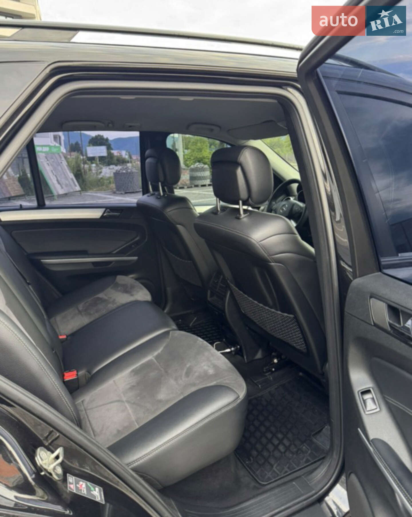 Mercedes-Benz M-Class 2010 VIN WDC1641251A592203 фото оголошення 4 з 17