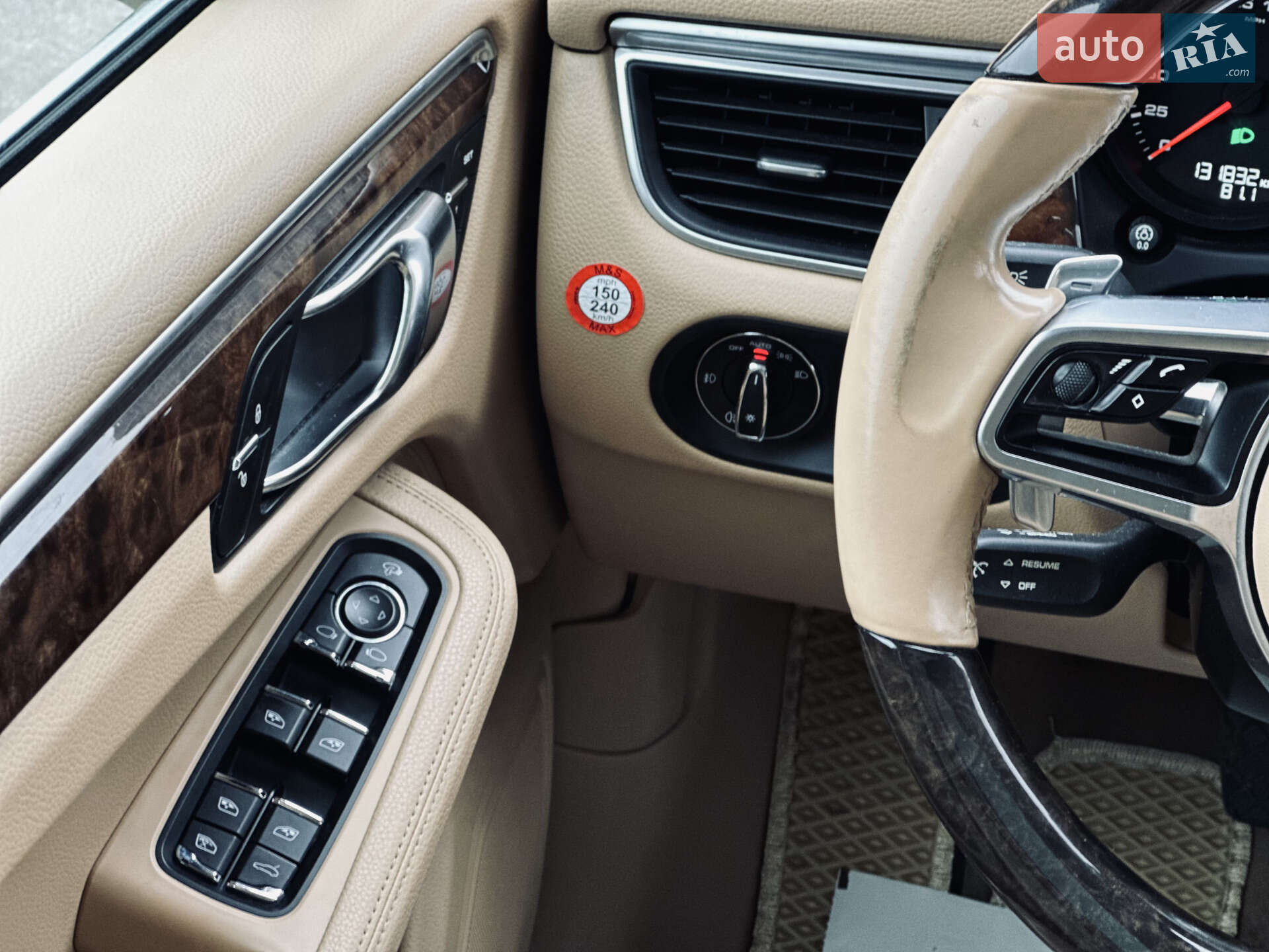 Porsche Macan 2014 VIN WP1AB2A50FLB60101 фото оголошення 50 з 83