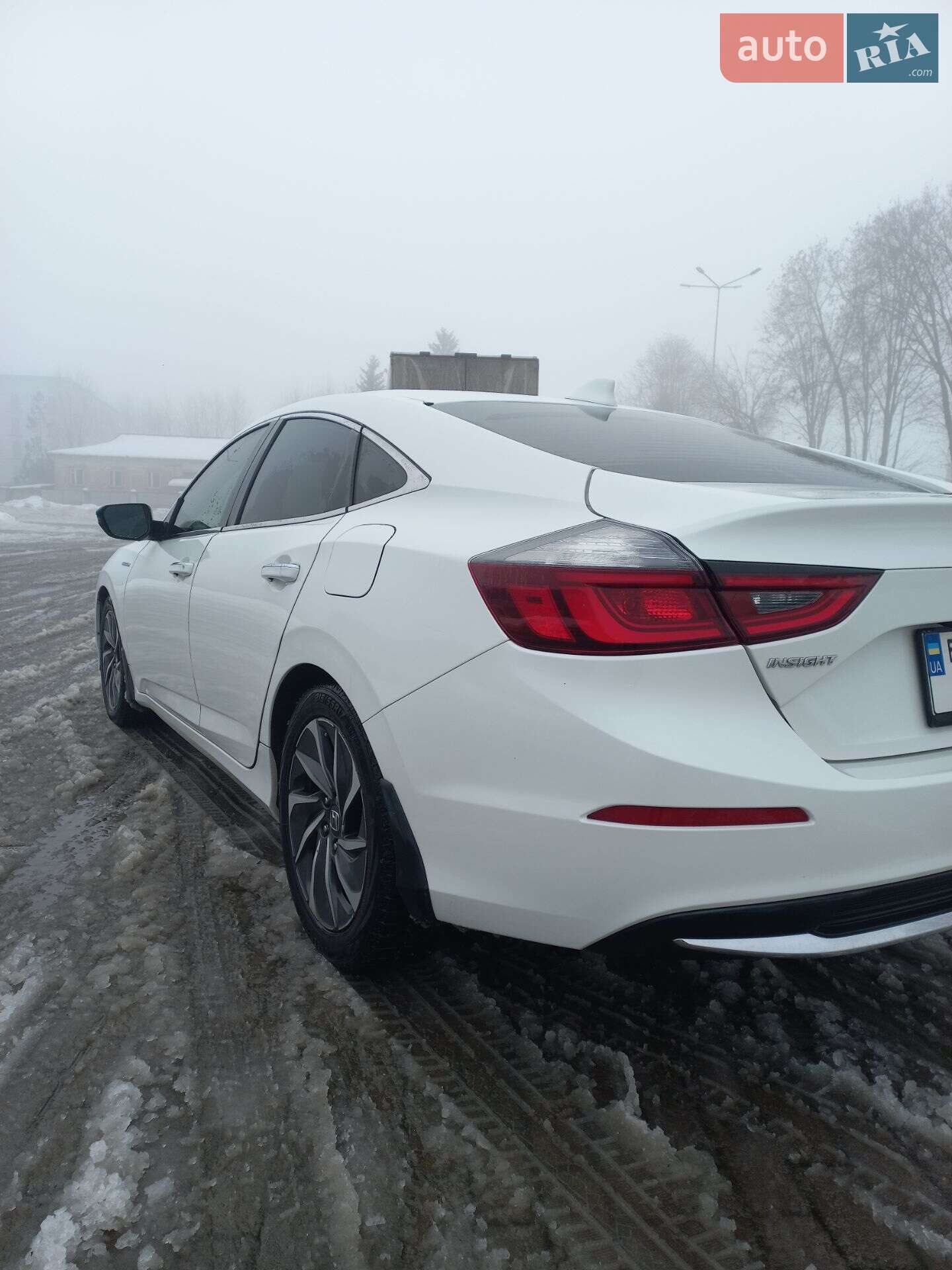 Honda Insight 2018 VIN 19XZE4F97KE007768 фото оголошення 5 з 19