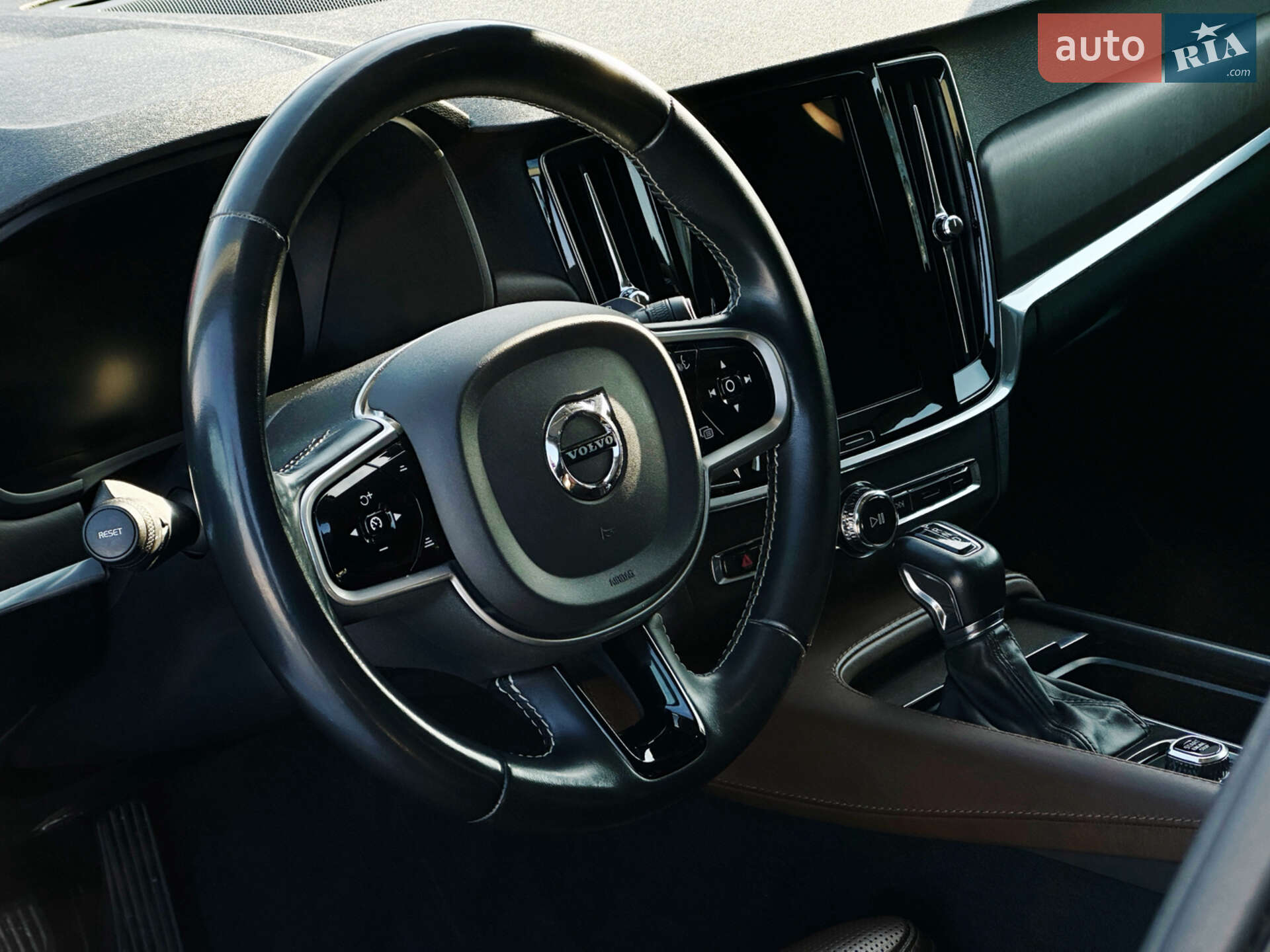 Volvo V90 Cross Country 2020 VIN YV1PZ68TCL1113849 фото оголошення 21 з 51