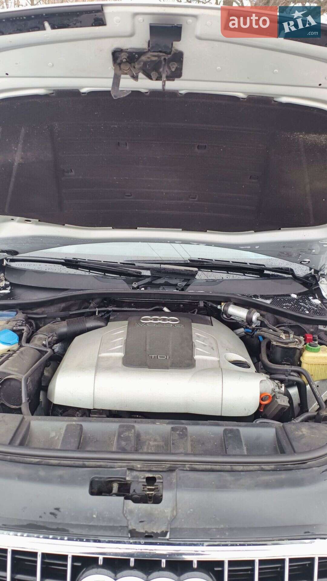 Audi Q7 2009 VIN WAUZZZ4L1AD016785 фото оголошення 4 з 18