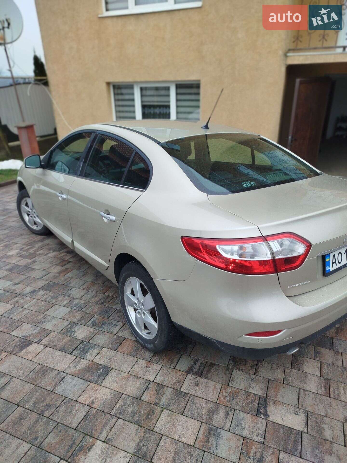 Renault Fluence 2010 VIN VF1LZBF0543653715 фото оголошення 6 з 27