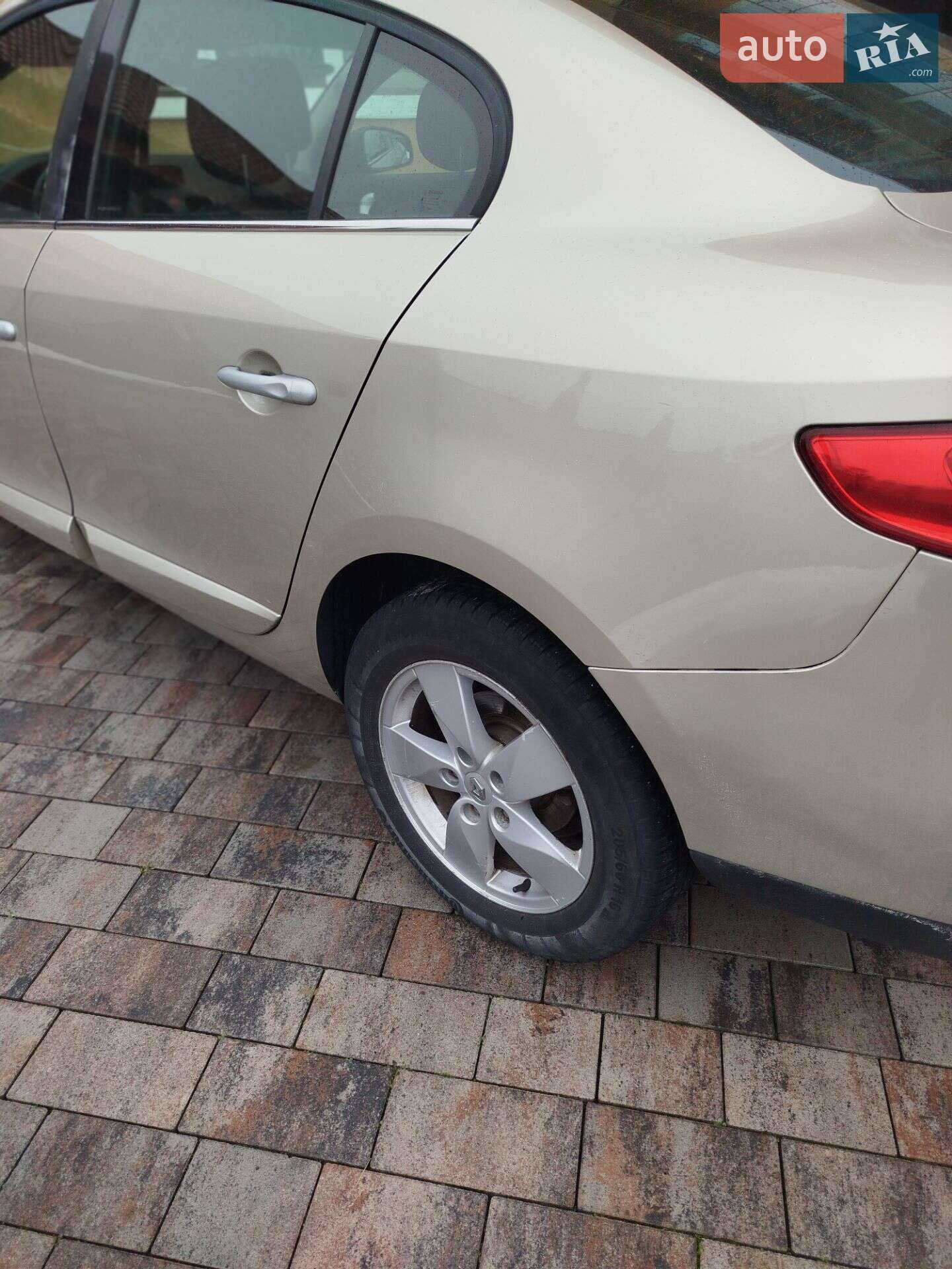 Renault Fluence 2010 VIN VF1LZBF0543653715 фото оголошення 7 з 27