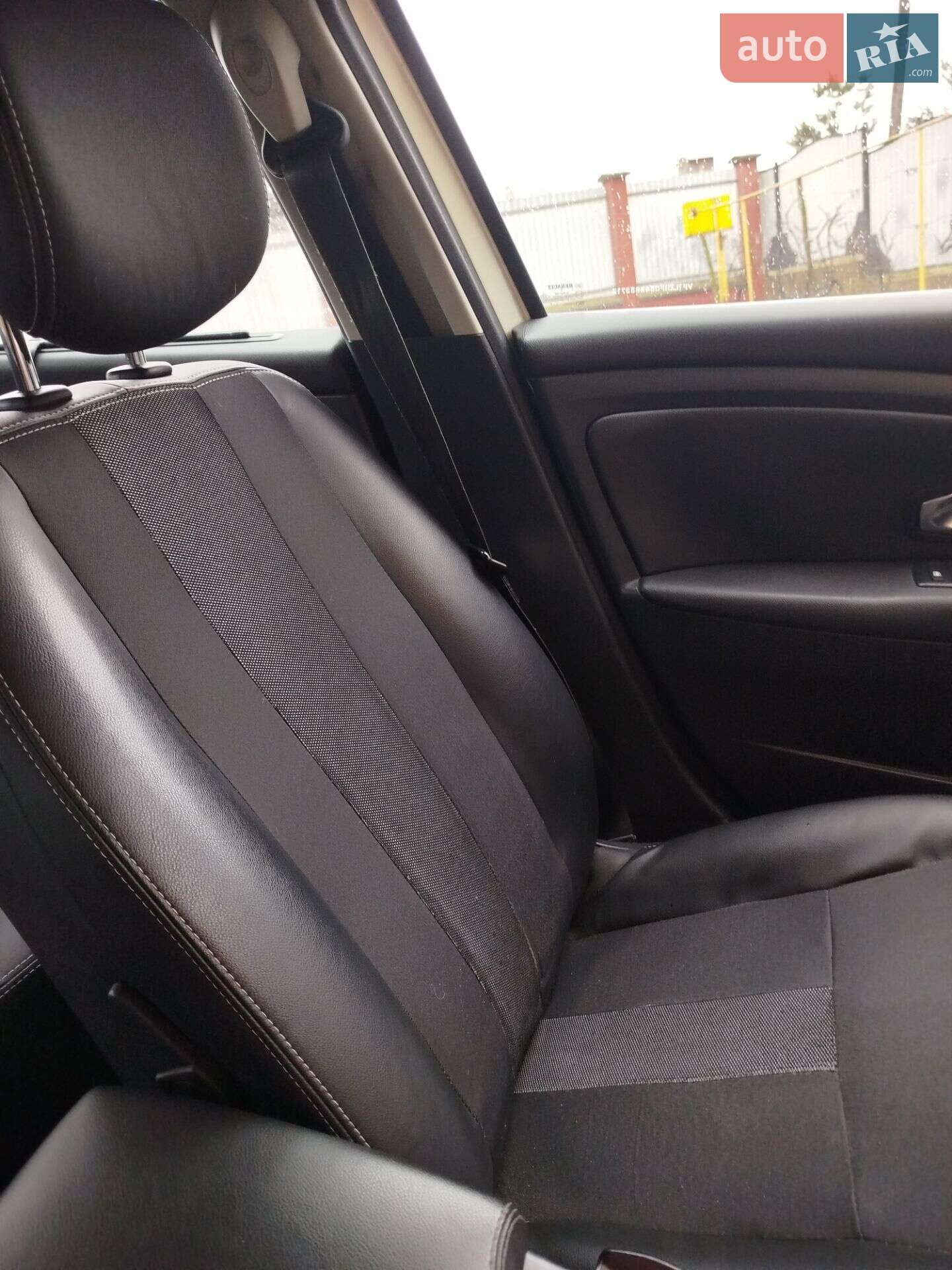 Renault Fluence 2010 VIN VF1LZBF0543653715 фото оголошення 18 з 27