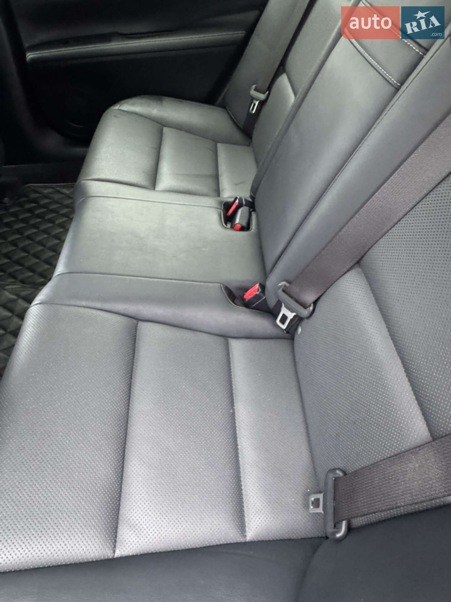 Lexus ES 2015 VIN JTHBK1GG2F2190035 фото оголошення 15 з 24