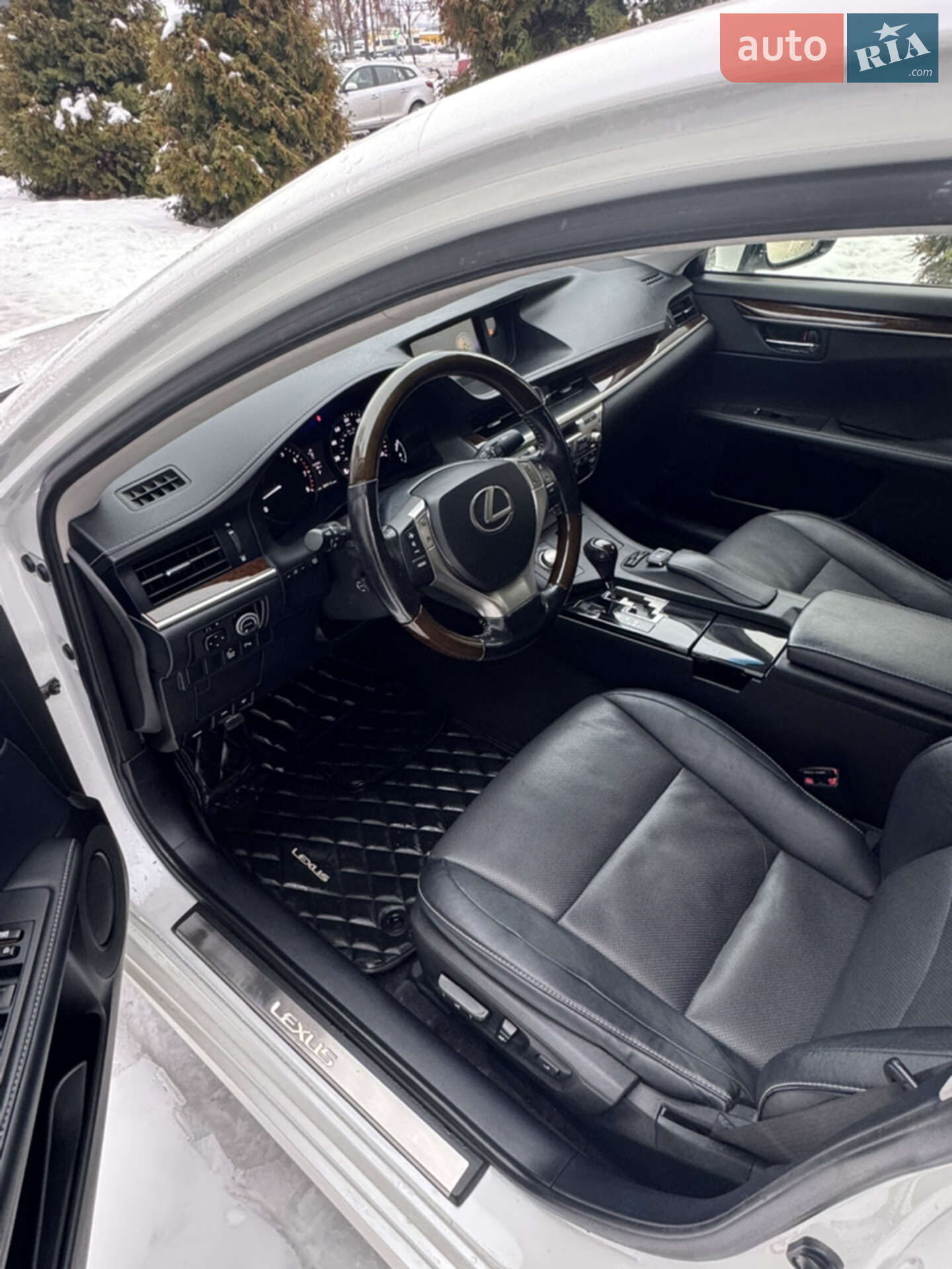 Lexus ES 2015 VIN JTHBK1GG2F2190035 фото оголошення 14 з 24