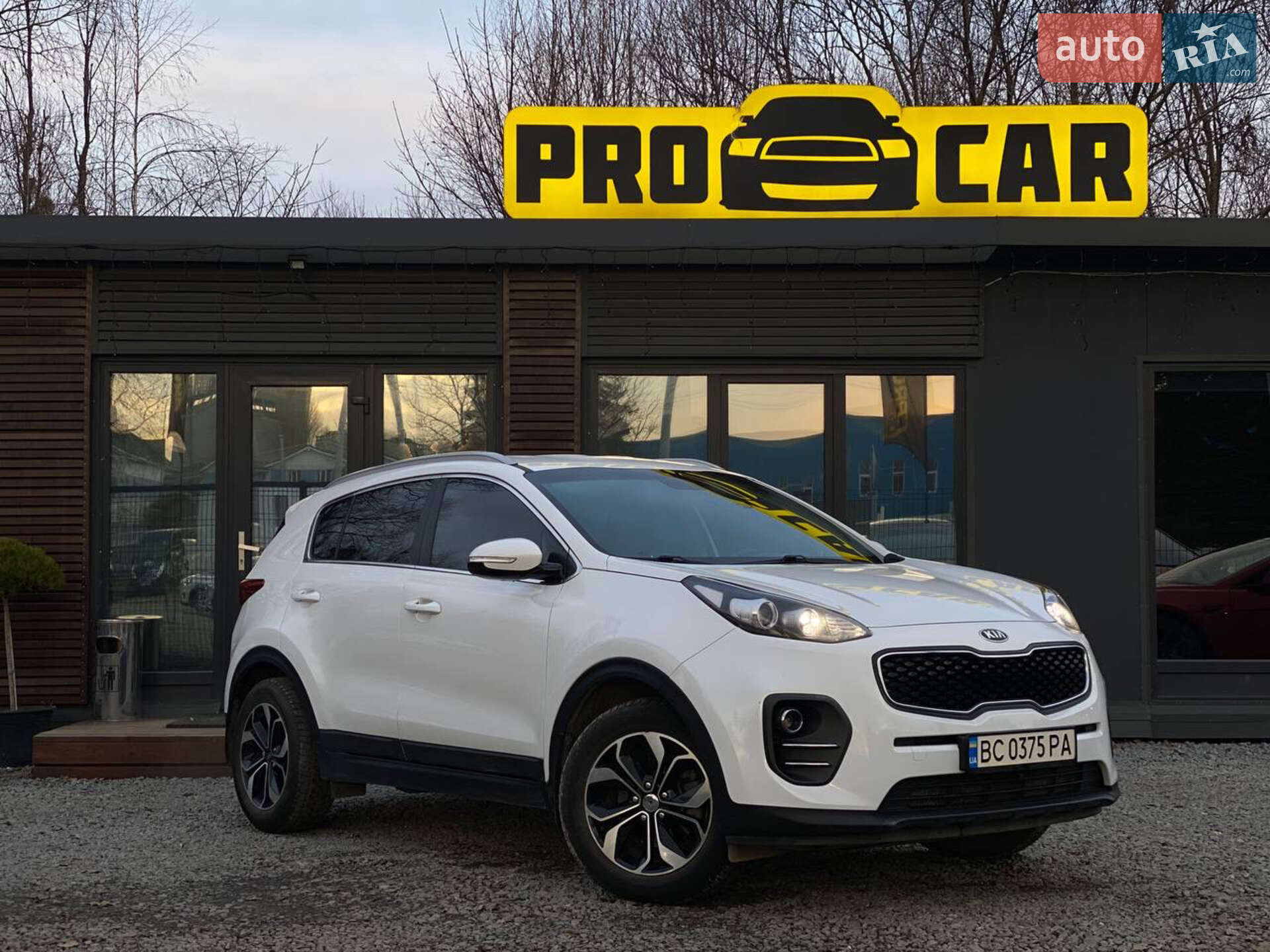 Kia Sportage 2018 VIN U5YPG814AJL522705 фото оголошення 2 з 21