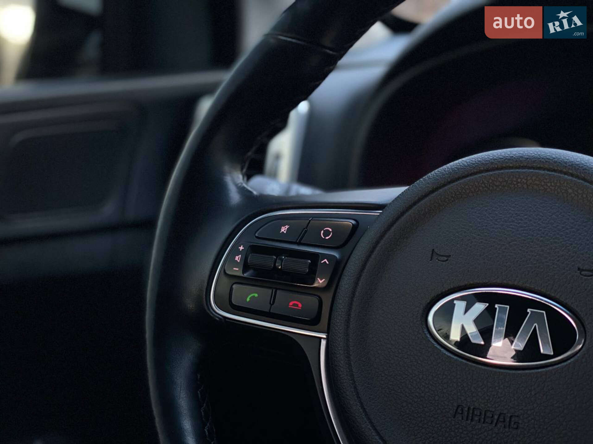 Kia Sportage 2018 VIN U5YPG814AJL522705 фото оголошення 12 з 21