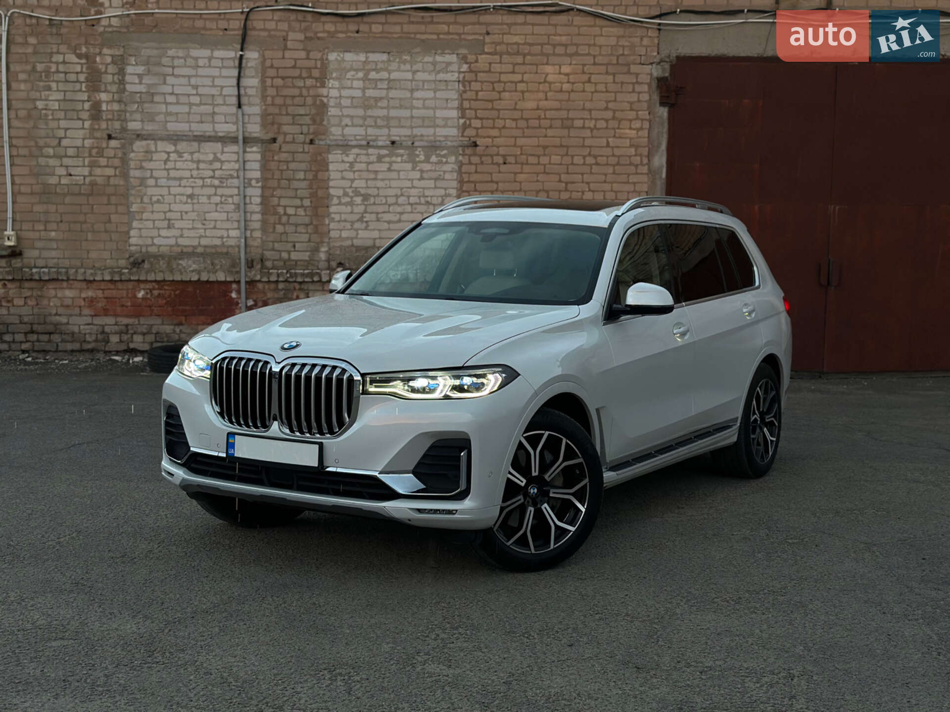 BMW X7 2019 VIN 5UXCX4C55KLS35629 фото оголошення 22 з 24