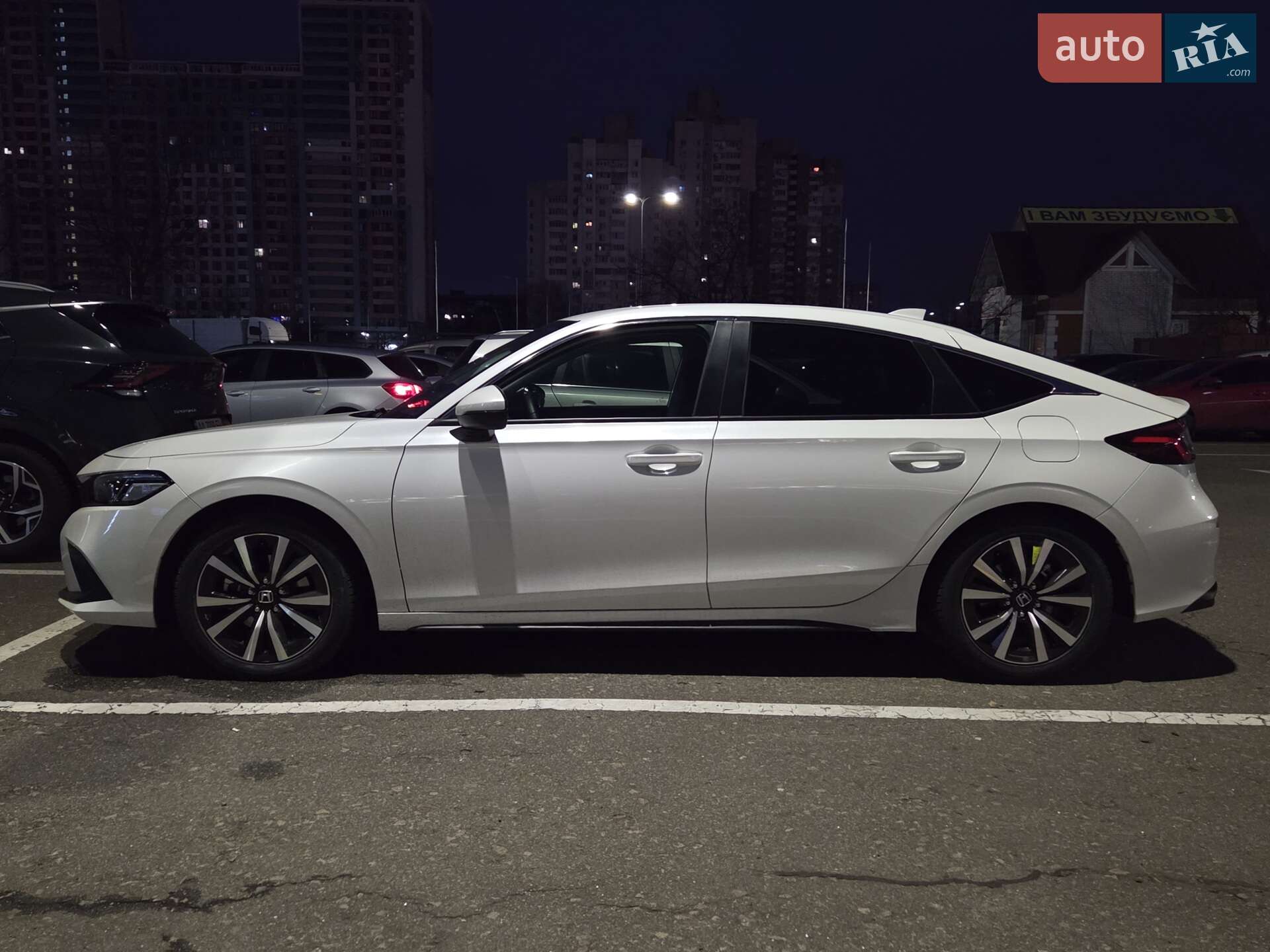 Honda Civic 2023 VIN JHMFL4830RX203210 фото оголошення 2 з 26