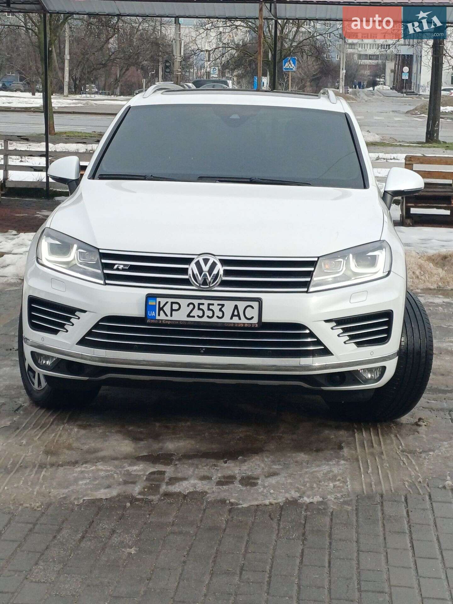 Volkswagen Touareg 2015 VIN WVGZZZ7PZFD018275 фото оголошення 2 з 40