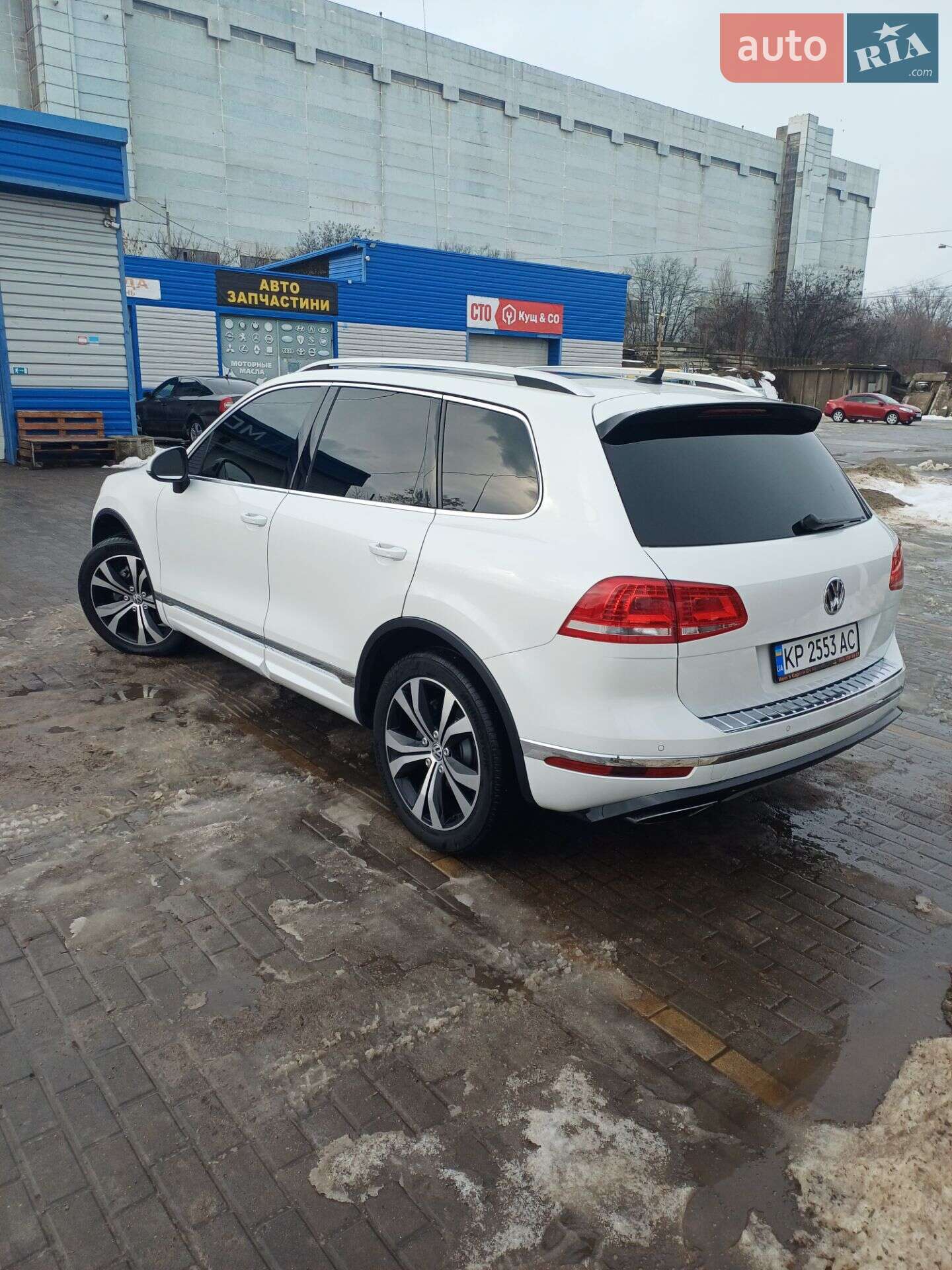 Volkswagen Touareg 2015 VIN WVGZZZ7PZFD018275 фото оголошення 3 з 40