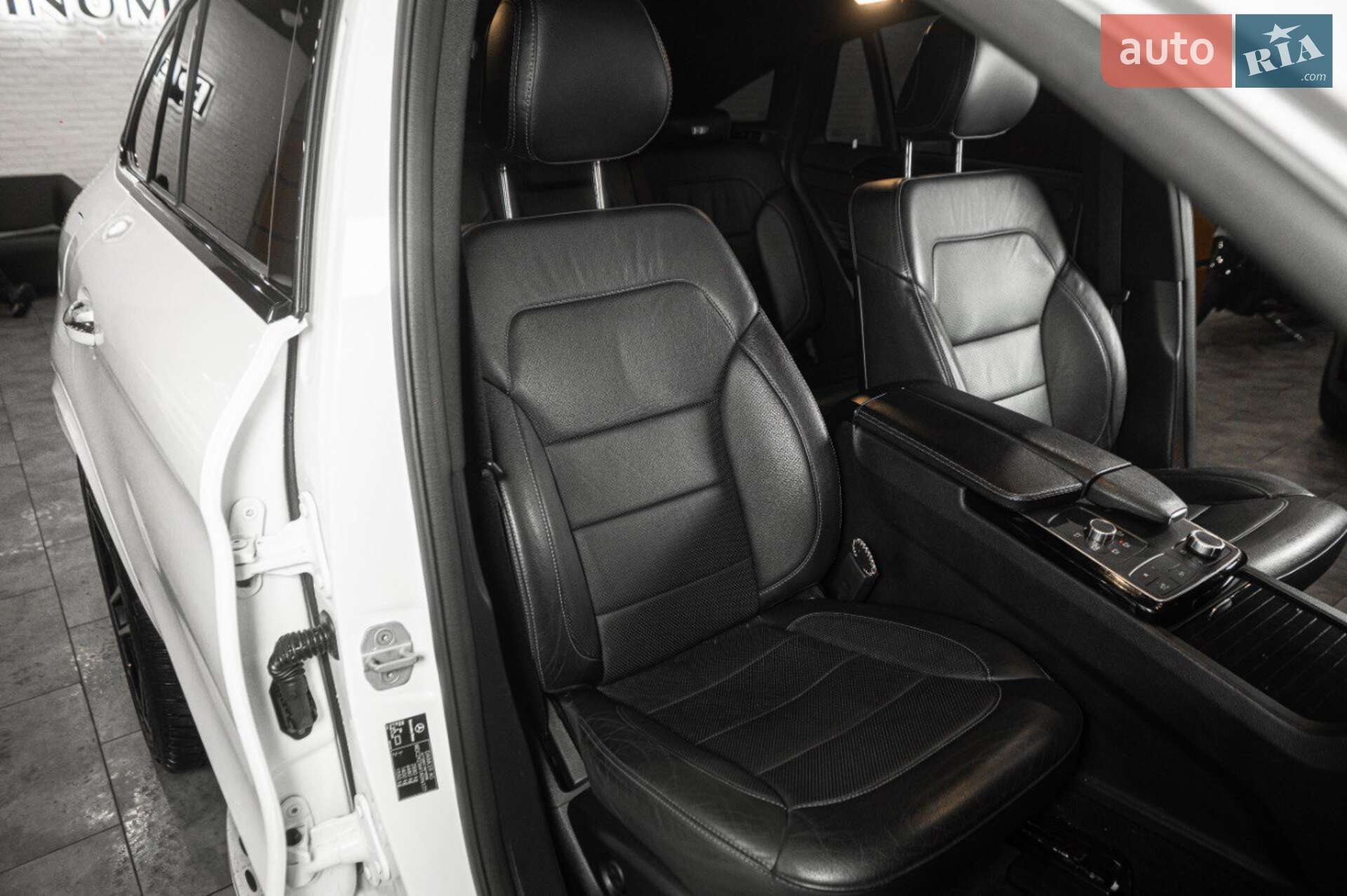 MERCEDES-BENZ GLE 43 AMG 2017 VIN WDC2923641A096177 фото оголошення 41 з 73