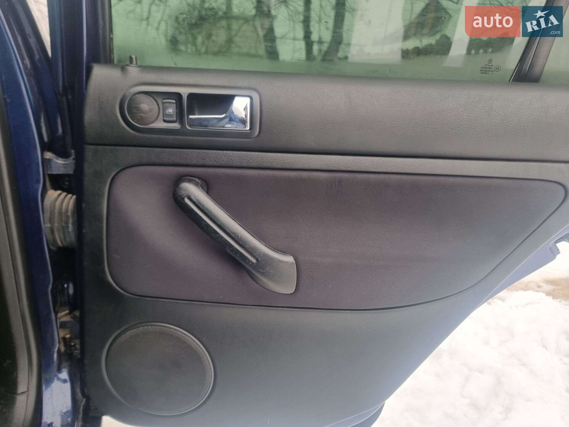 Volkswagen Golf 2002 VIN WVWZZZ1JZ2W585004 фото оголошення 2 з 8