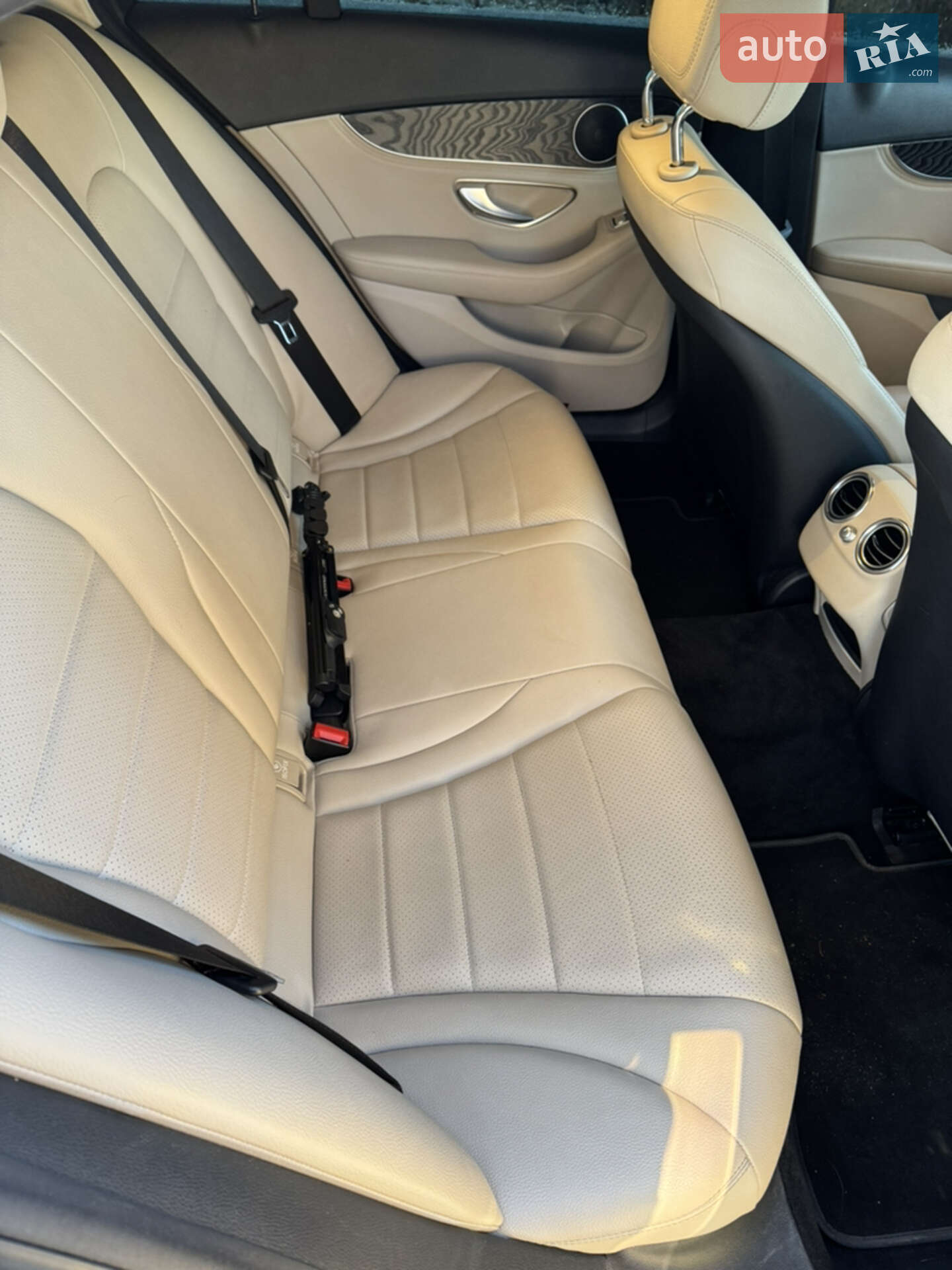Mercedes-Benz C-Class 2015 VIN WDD2050431F302853 фото оголошення 18 з 22