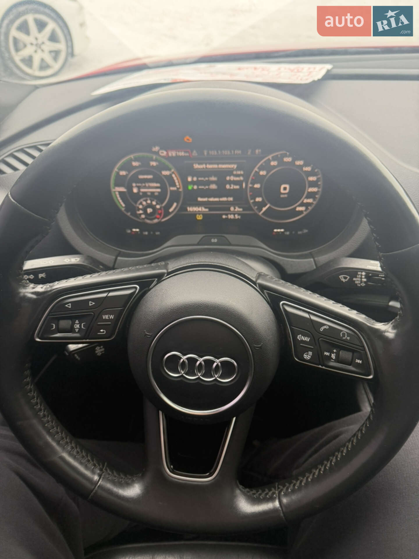 Audi A3 2018 VIN WAUSPBFF5JA154904 фото оголошення 12 з 29