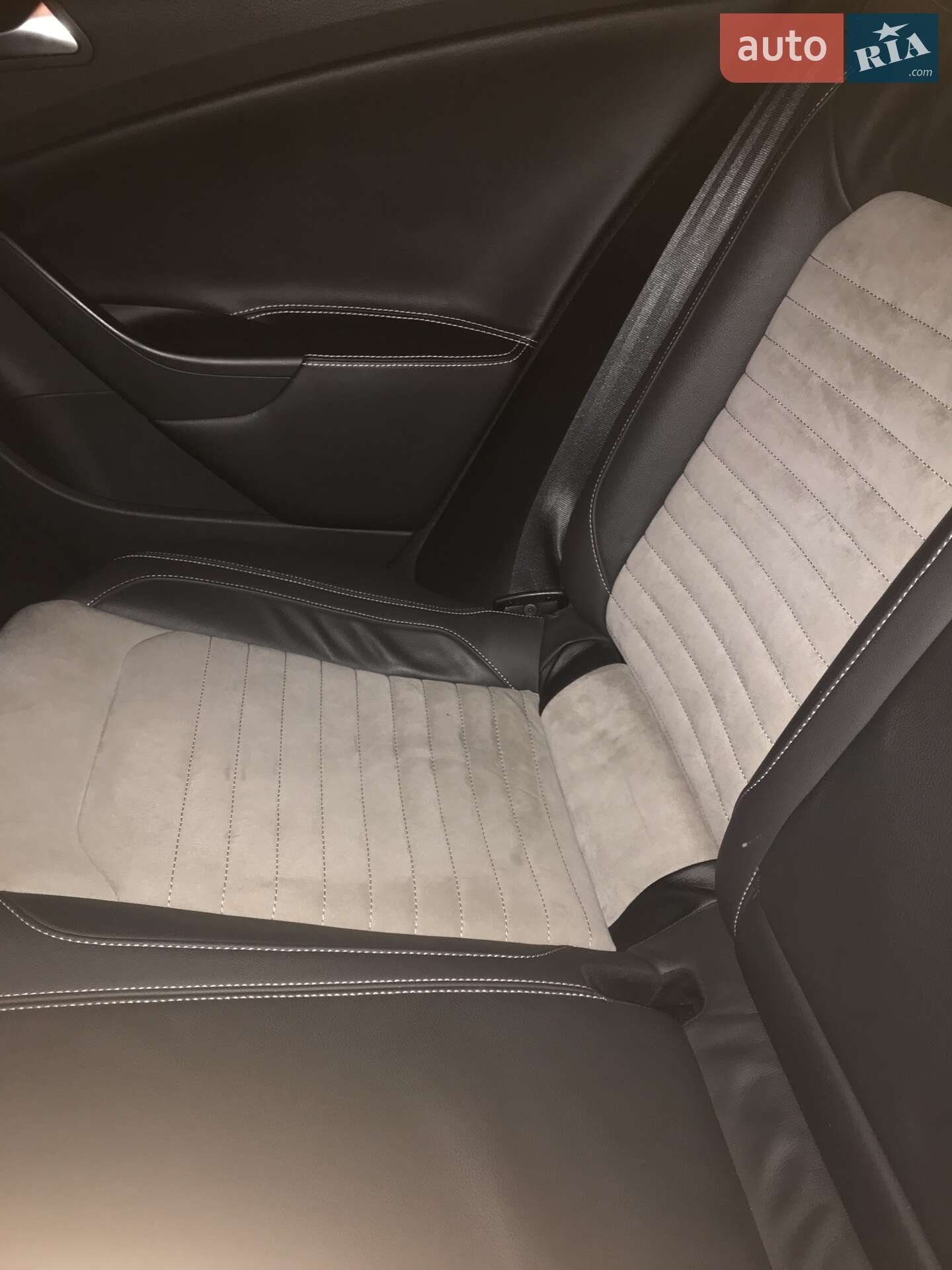 Volkswagen Passat 2010 VIN WVWZZZ3CZAP056516 фото оголошення 9 з 15