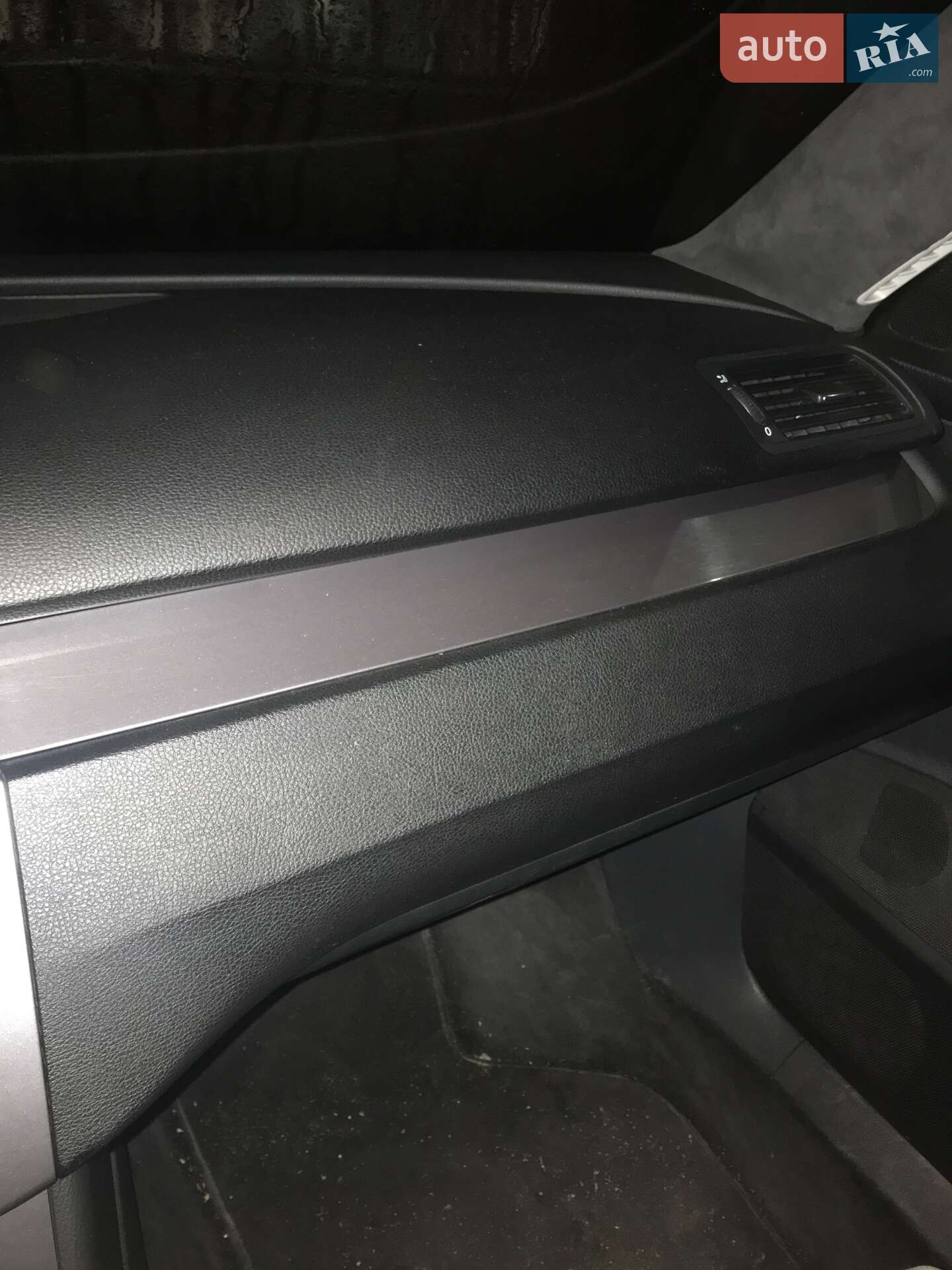Volkswagen Passat 2010 VIN WVWZZZ3CZAP056516 фото оголошення 11 з 15