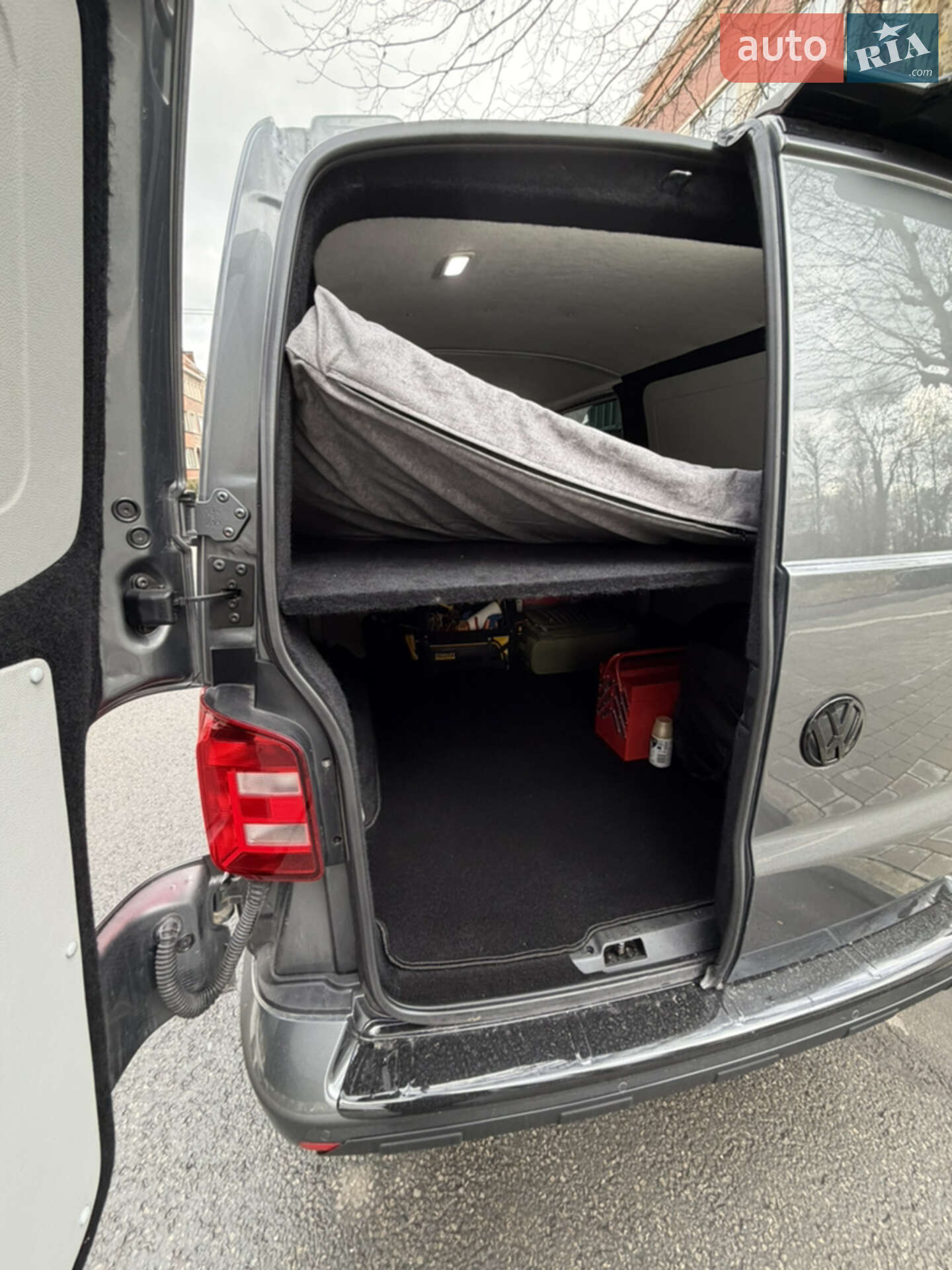 Volkswagen Transporter 2018 VIN WV1ZZZ7HZKH041376 фото оголошення 29 з 33