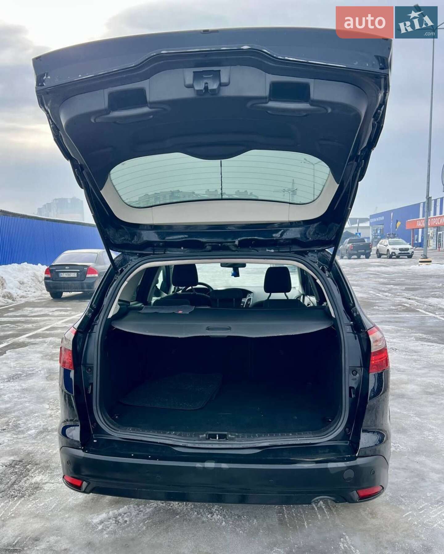 Ford Focus 2012 VIN WF0LXXGCBLCR78288 фото оголошення 8 з 10