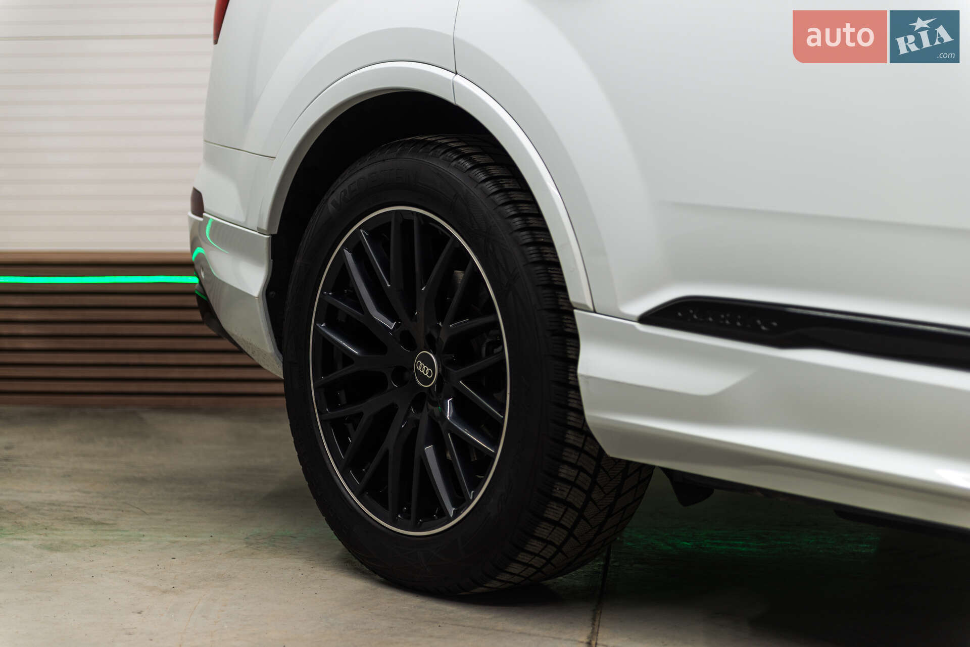 Audi Q7 2022 VIN WAUZZZ4M0PD008503 фото оголошення 2 з 37