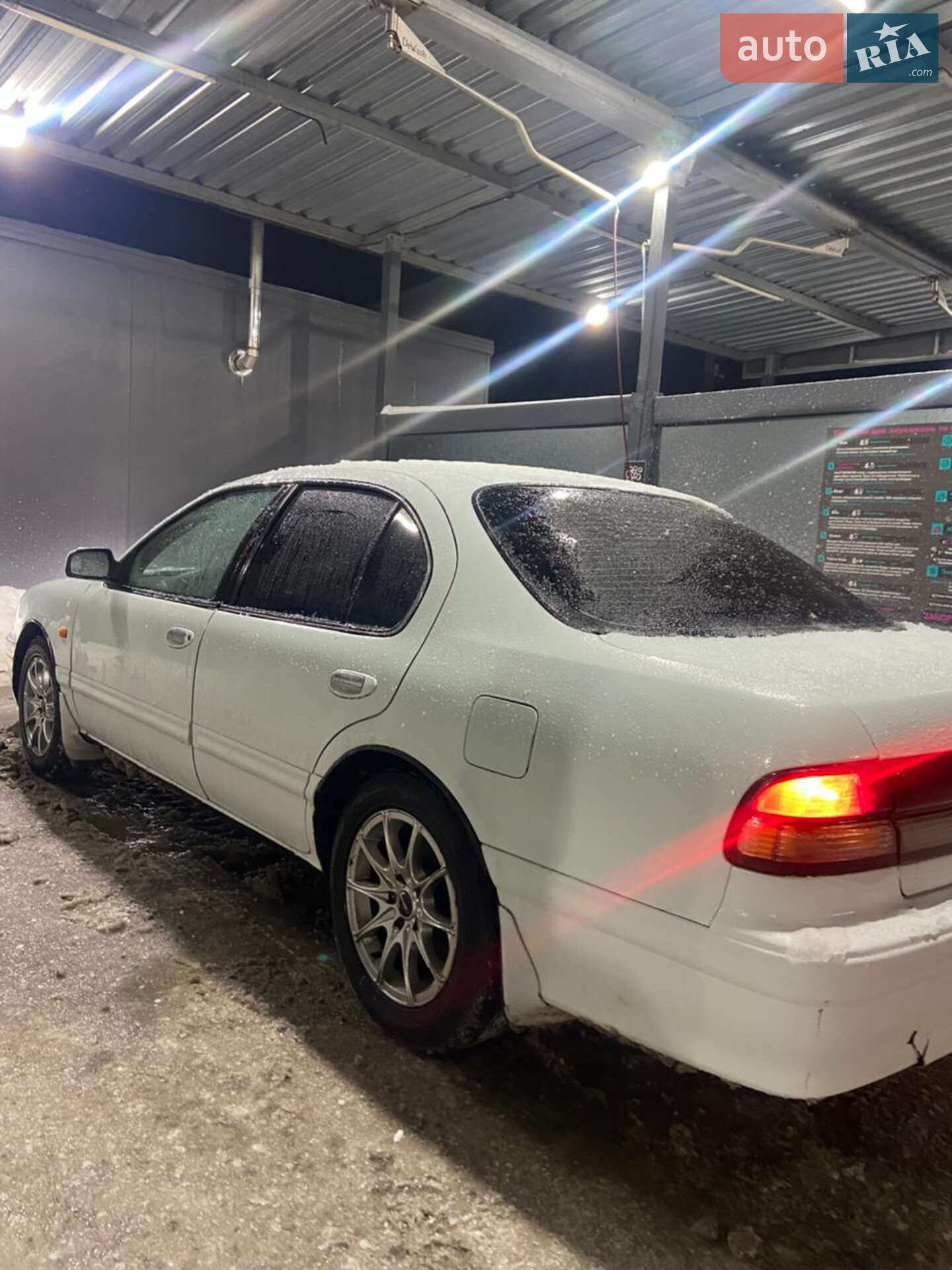 Nissan Maxima 1997 VIN JN1CCUA32Z0064824 фото оголошення 2 з 3