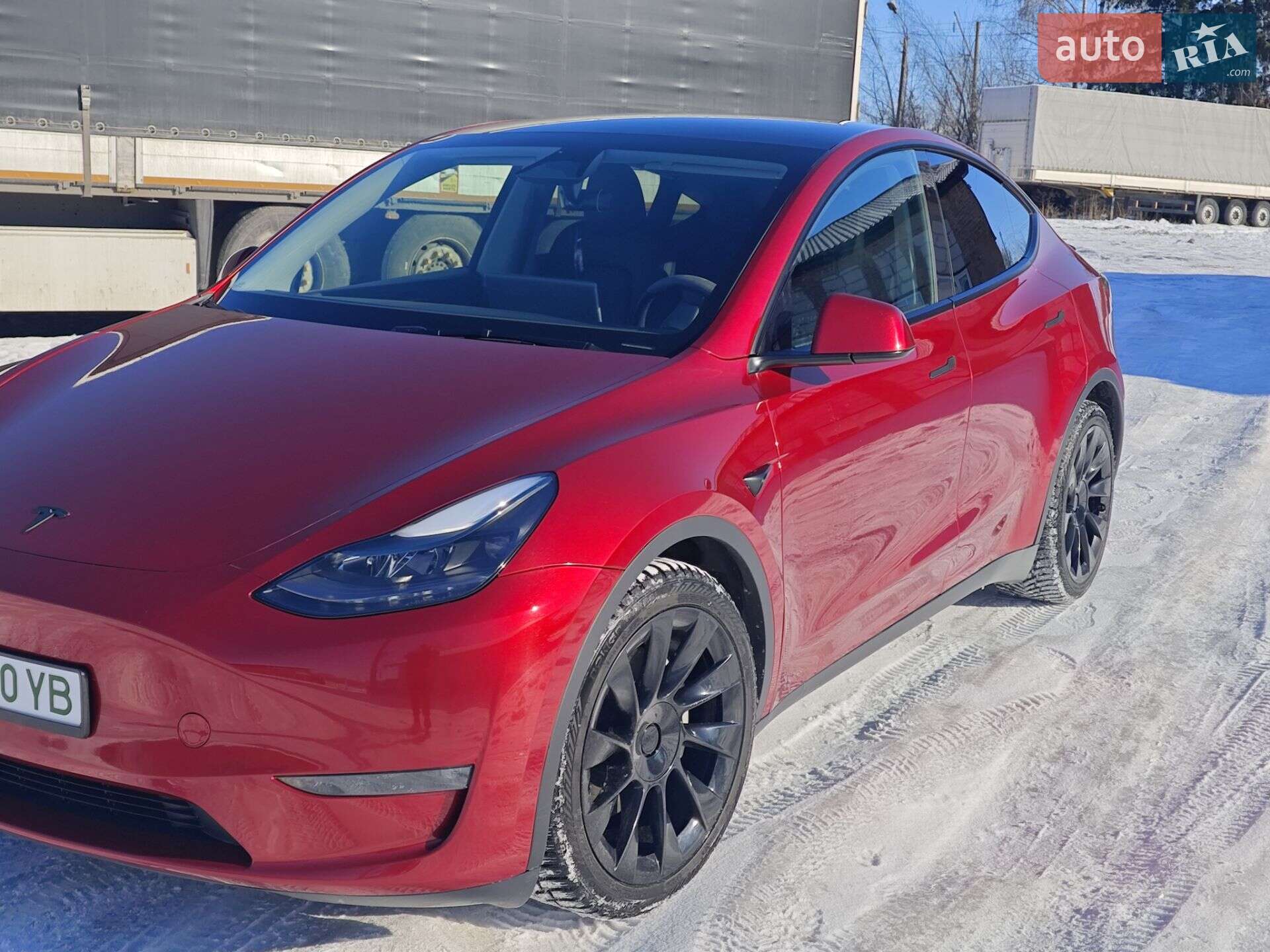 Tesla Model Y 2024 VIN 7SAYGAEEXRF056411 фото оголошення 9 з 74