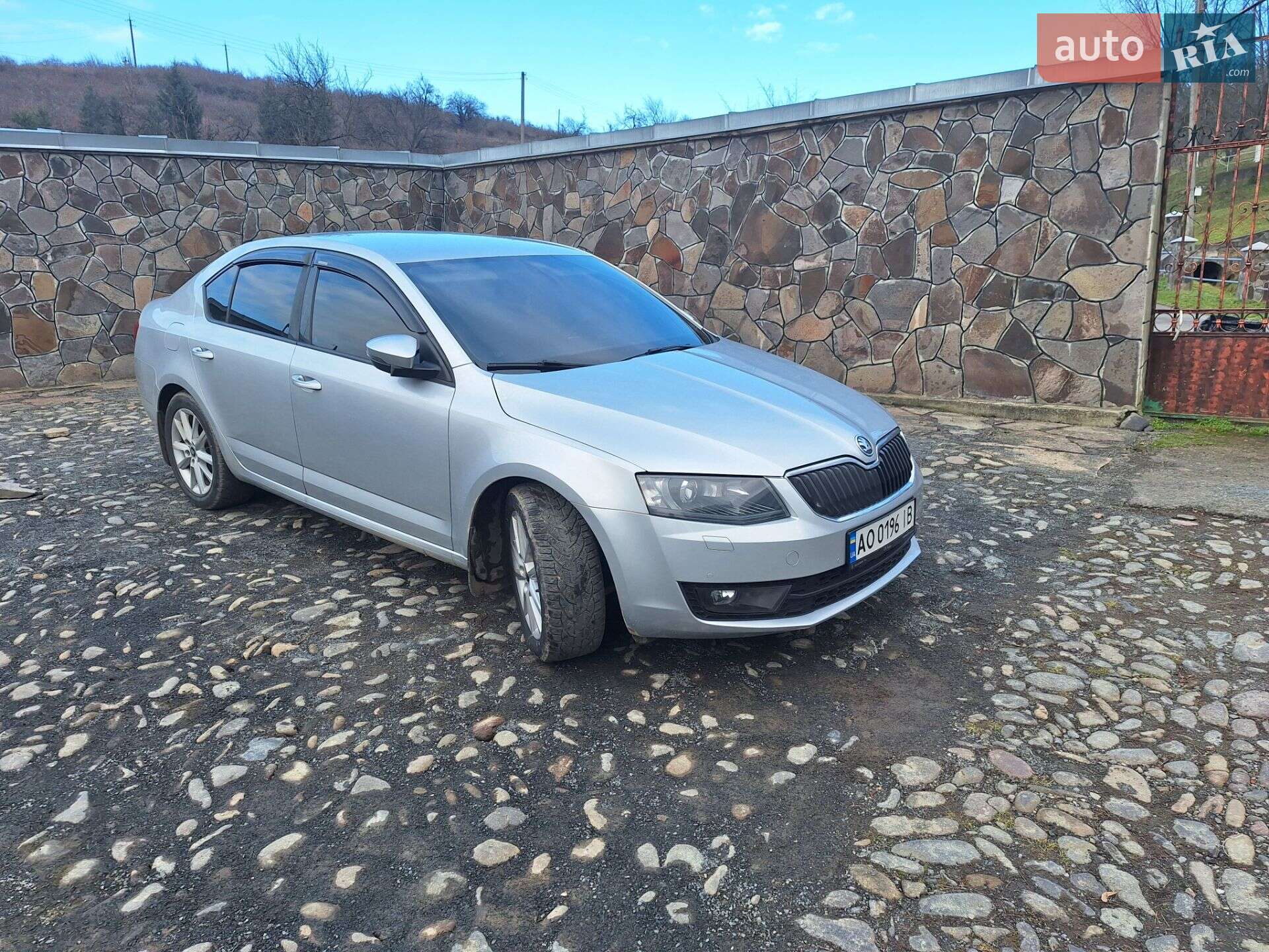 Skoda Octavia 2013 VIN TMBAJ9NE2E0030442 фото оголошення 2 з 15