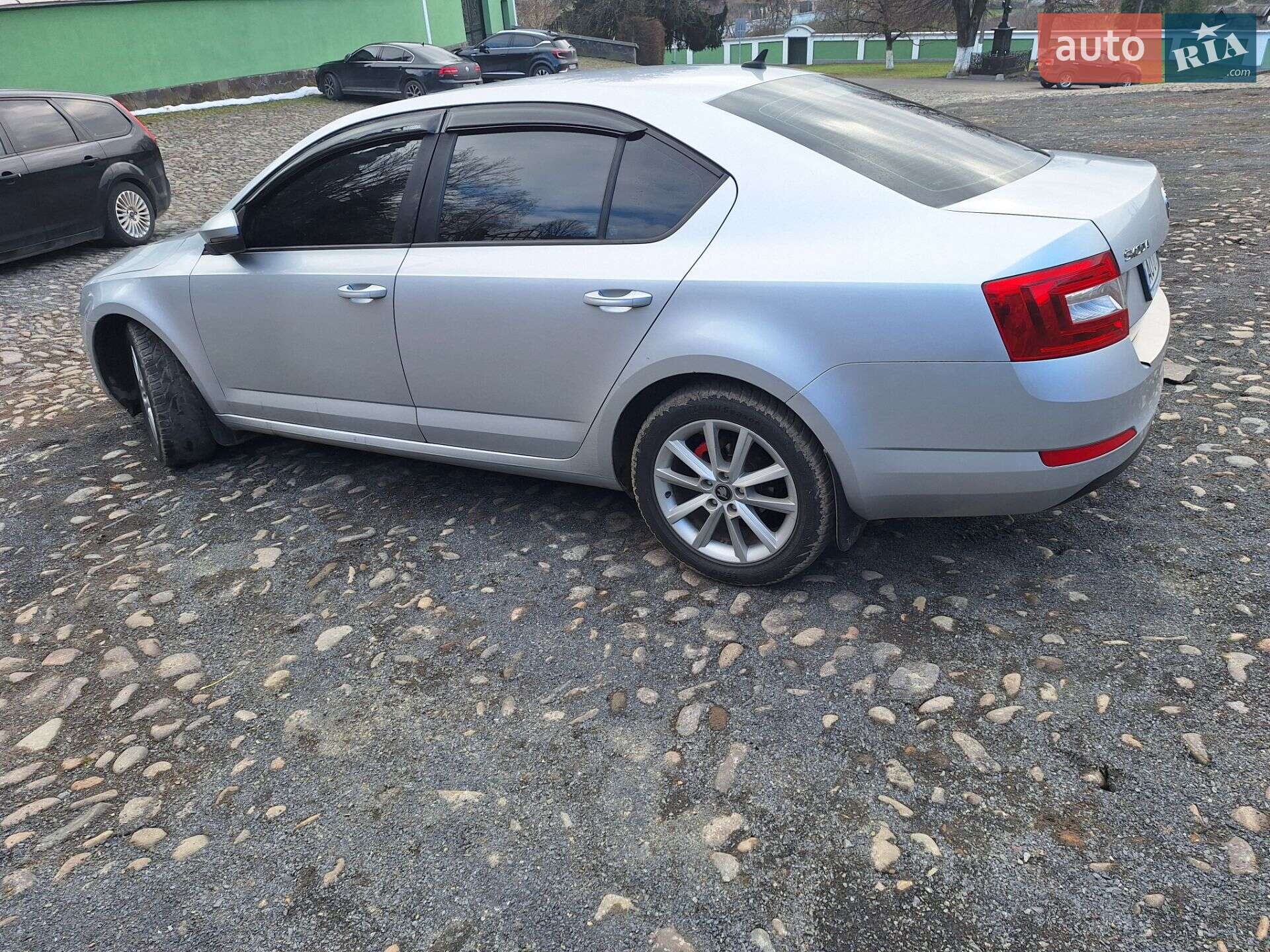 Skoda Octavia 2013 VIN TMBAJ9NE2E0030442 фото оголошення 3 з 15